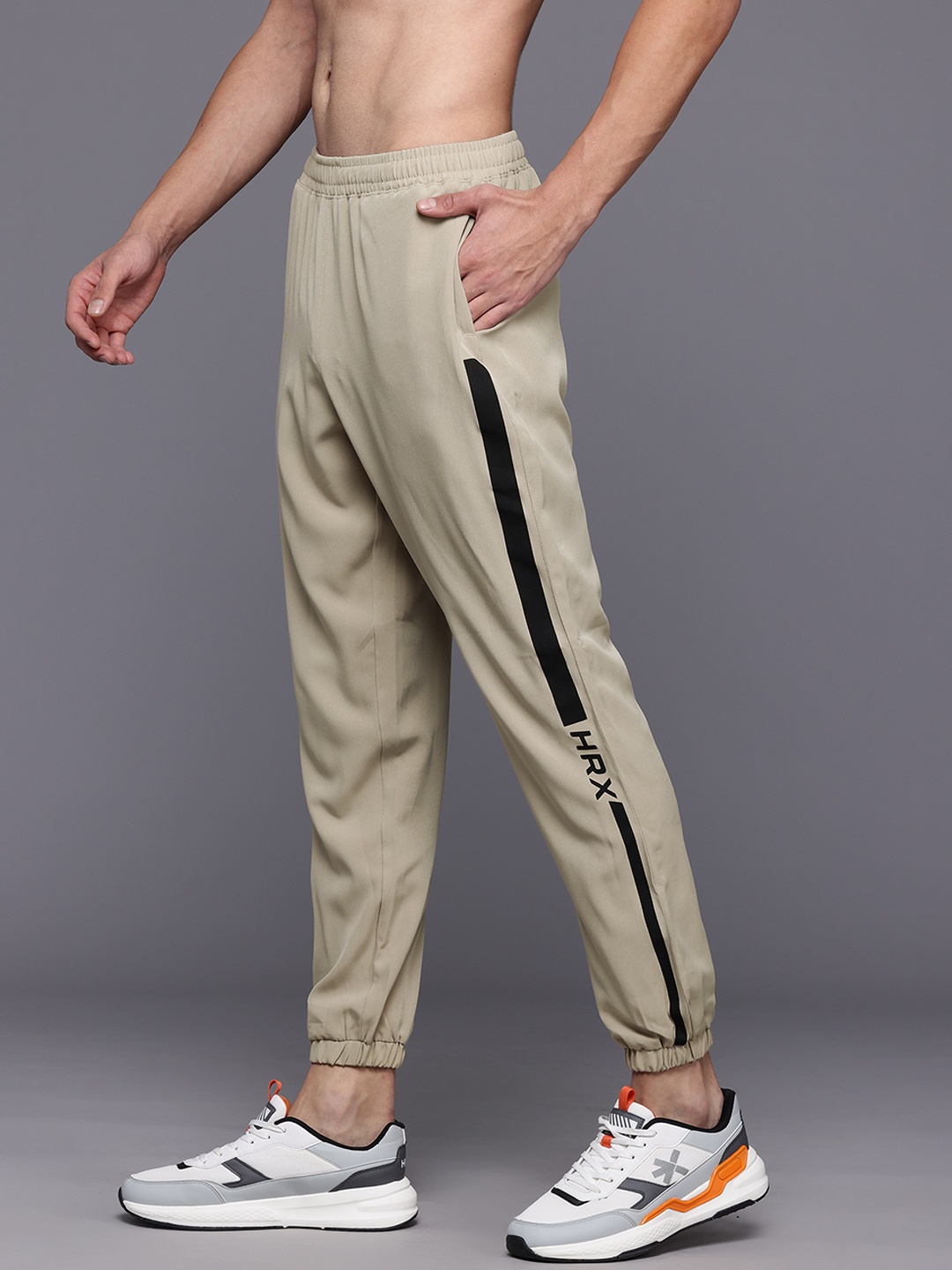

HRX by Hrithik Roshan Men Rapid Dry Running Joggers, Beige