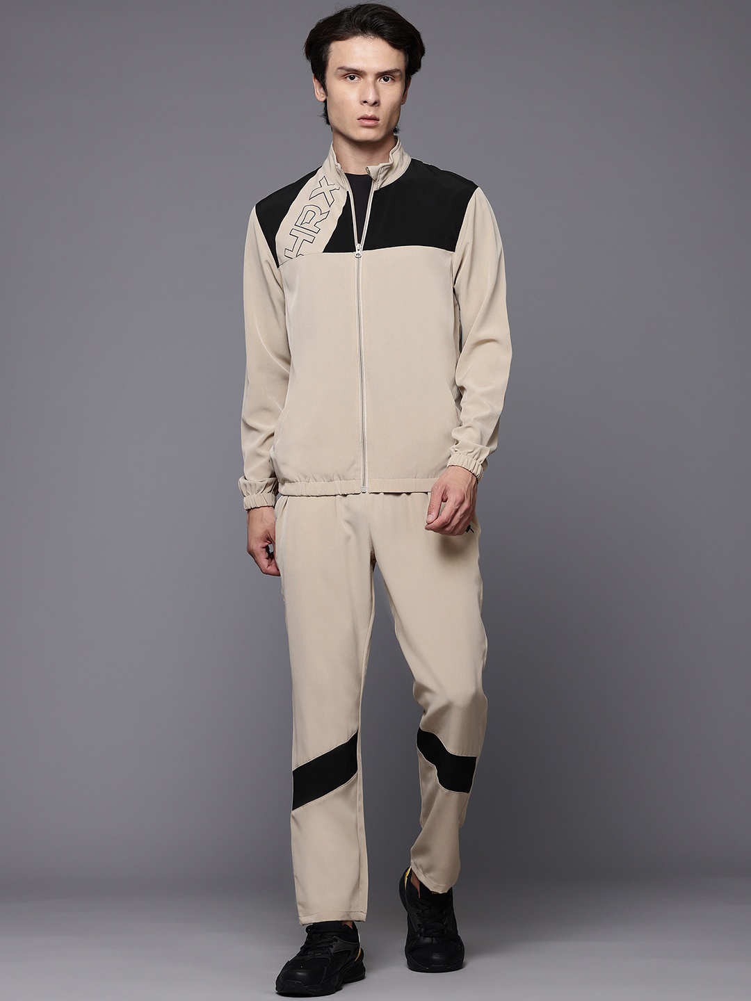 

HRX by Hrithik Roshan Men Rapid-Dry Colourblocked Running Tracksuit, Beige