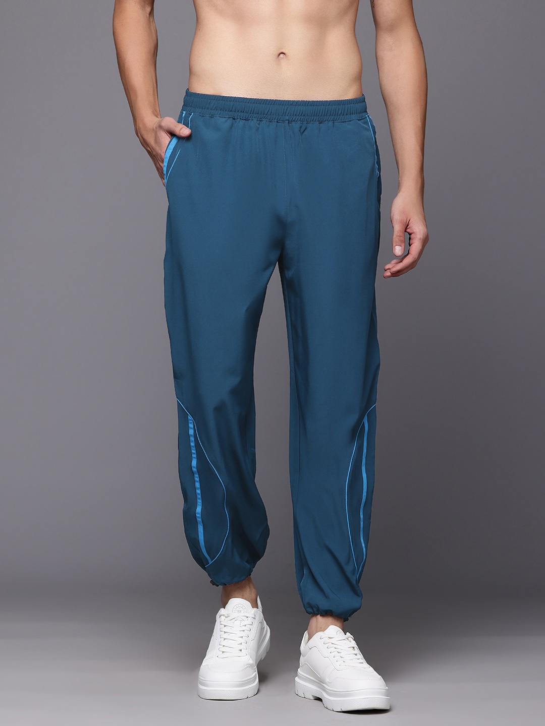 

HRX by Hrithik Roshan Men Paneled Rapid-Dry Sports Joggers, Teal