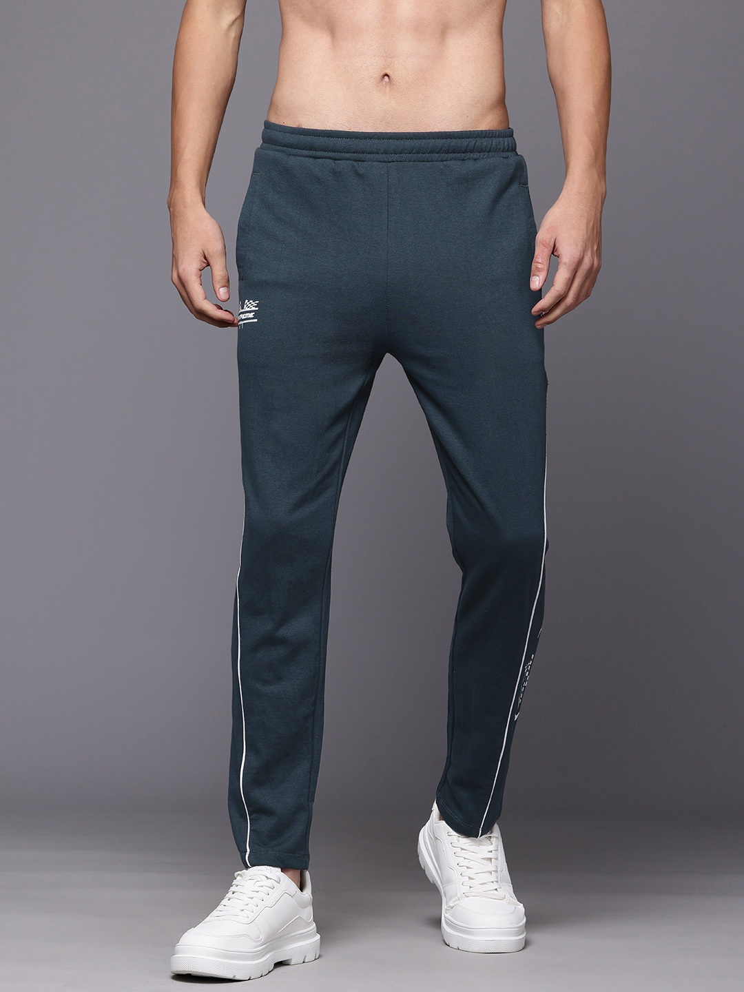

HRX by Hrithik Roshan Men Paneled Lifestyle Track Pants, Green