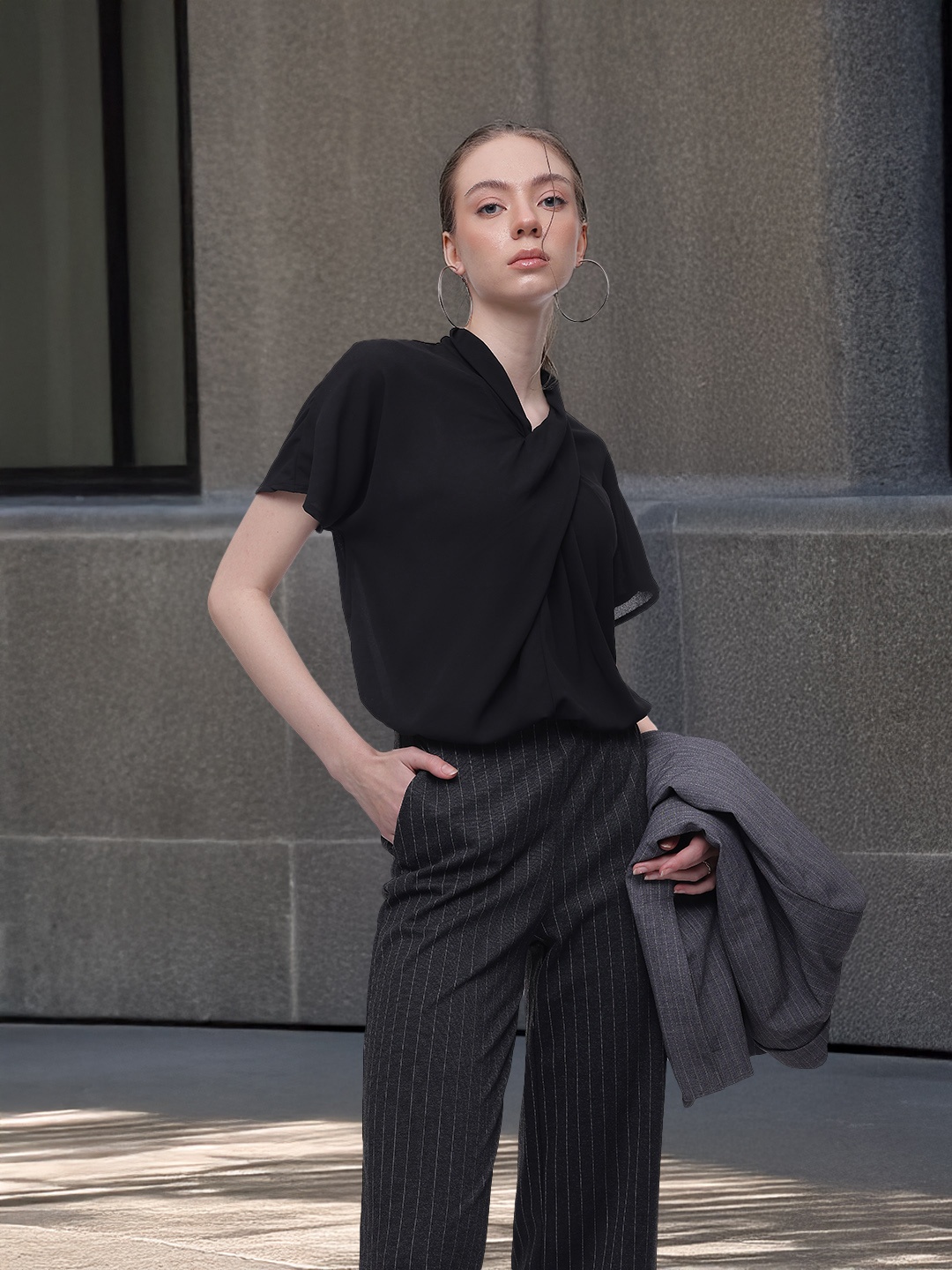 

French Connection Extended Sleeves Twisted Top, Black