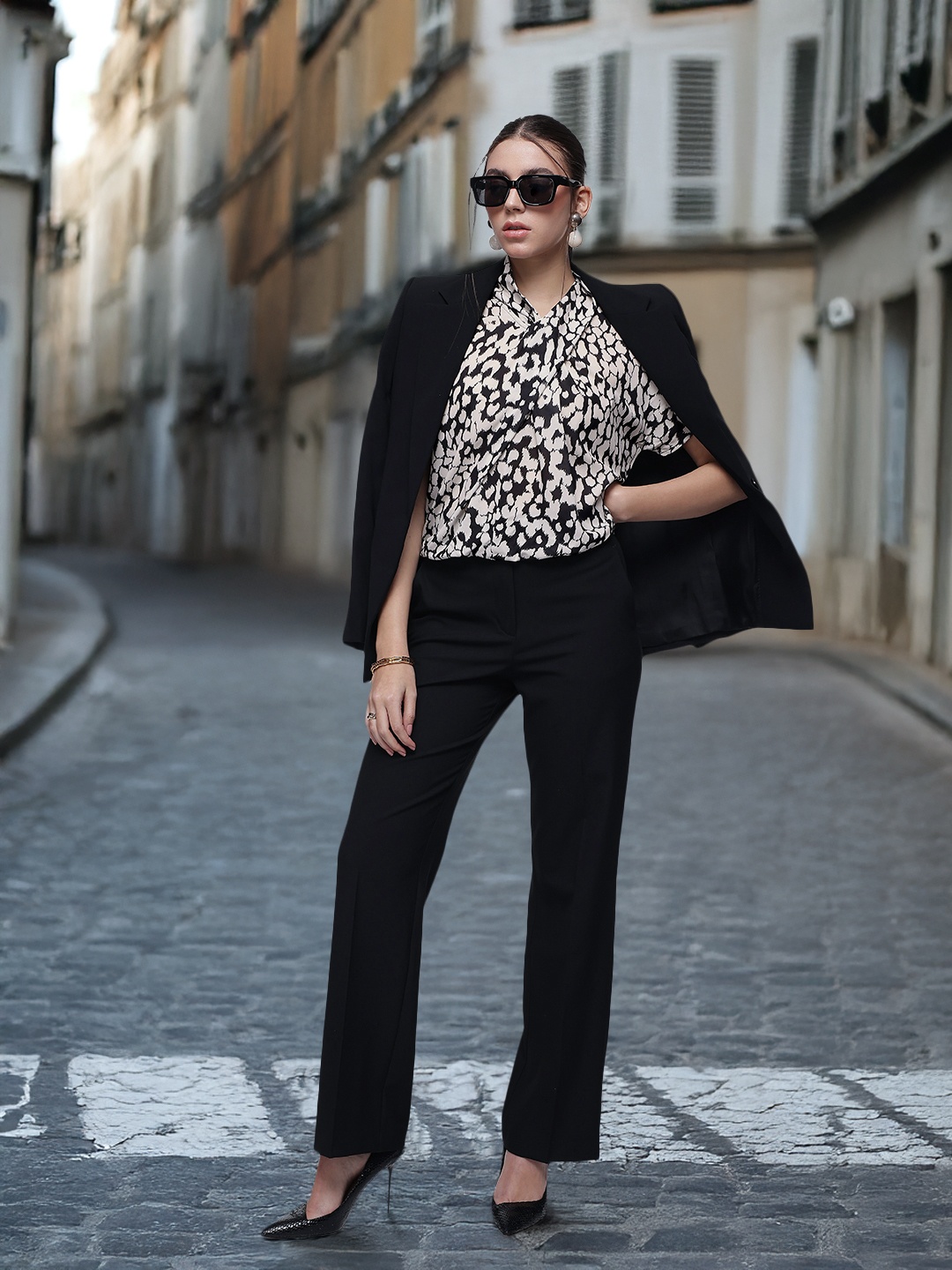 

French Connection Abstract Printed Extended Sleeves Twisted Top, Black