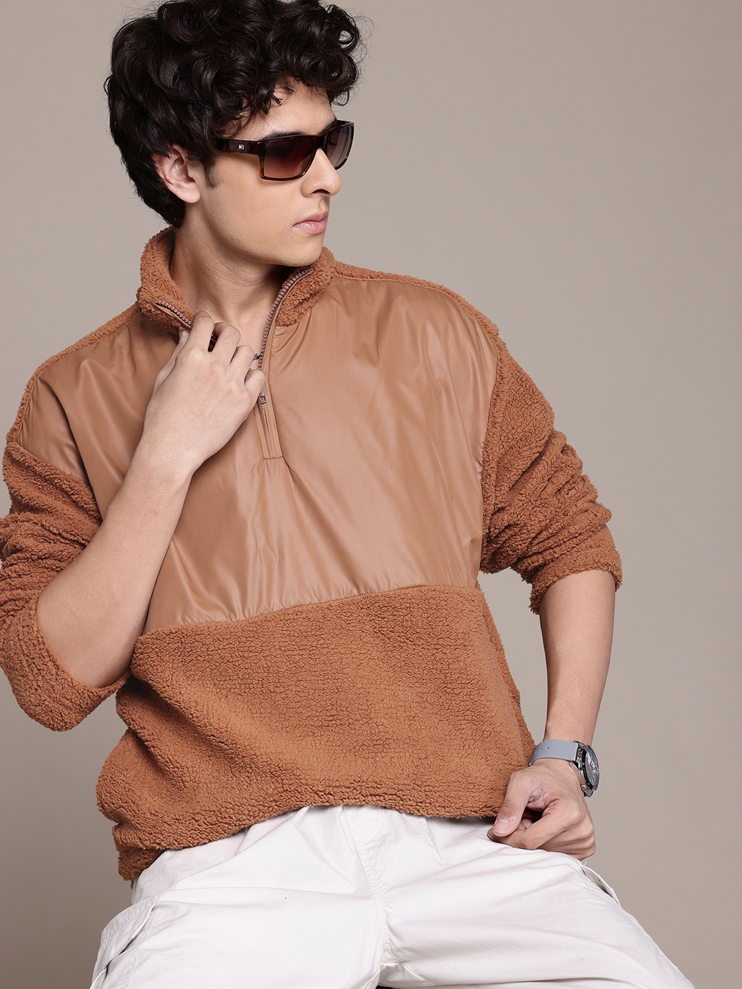 

The Roadster Lifestyle Co. Mock Collar Sherpa Sweatshirt, Brown