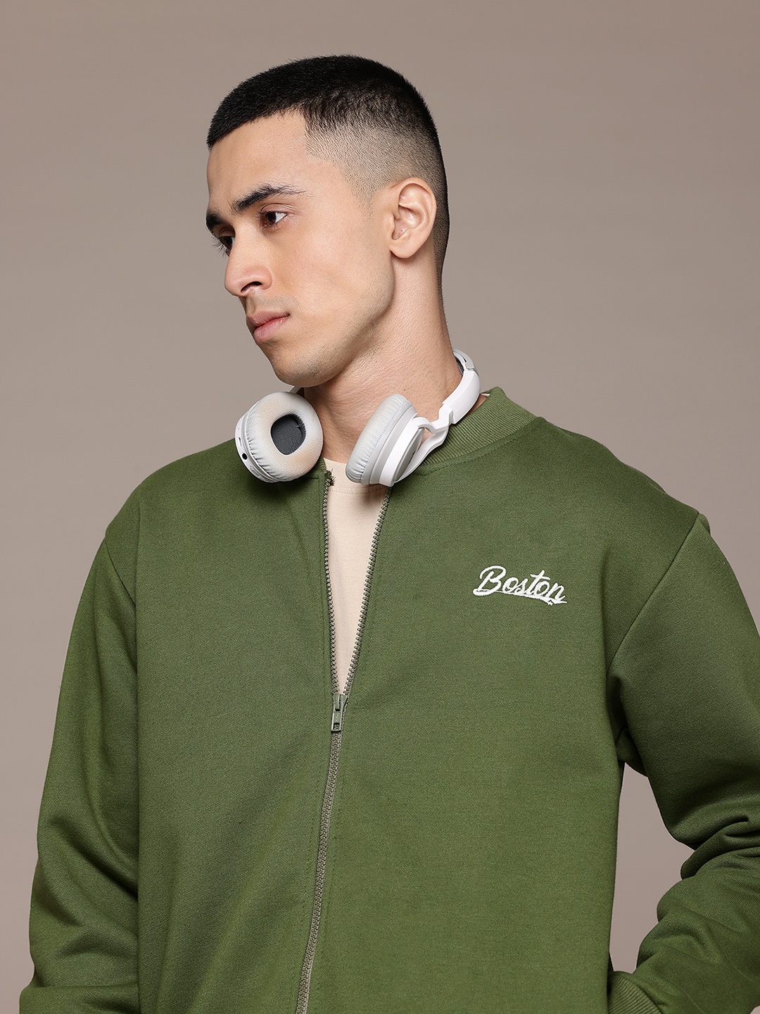 

The Roadster Lifestyle Co. Men Zipper Sweatshirt, Olive
