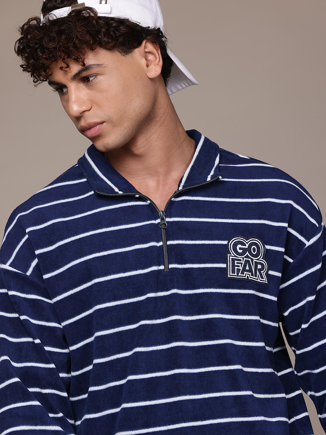 

Roadster The Lifestyle Co. Relaxed Fit Striped Sweatshirt, Navy blue