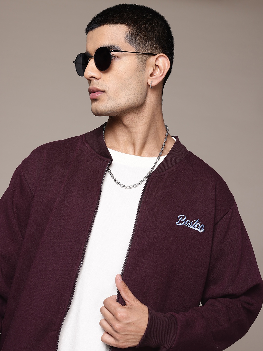 

The Roadster Lifestyle Co. Men Zipper Sweatshirt, Burgundy