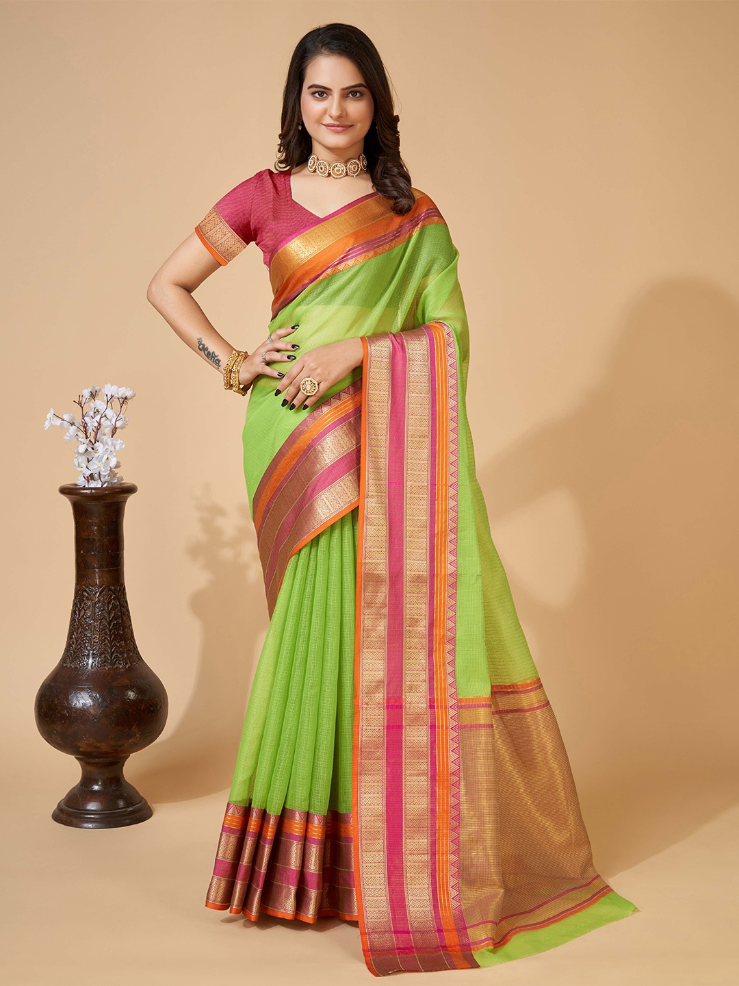 

HEER FASHION Woven Design Zari Banarasi Saree, Green