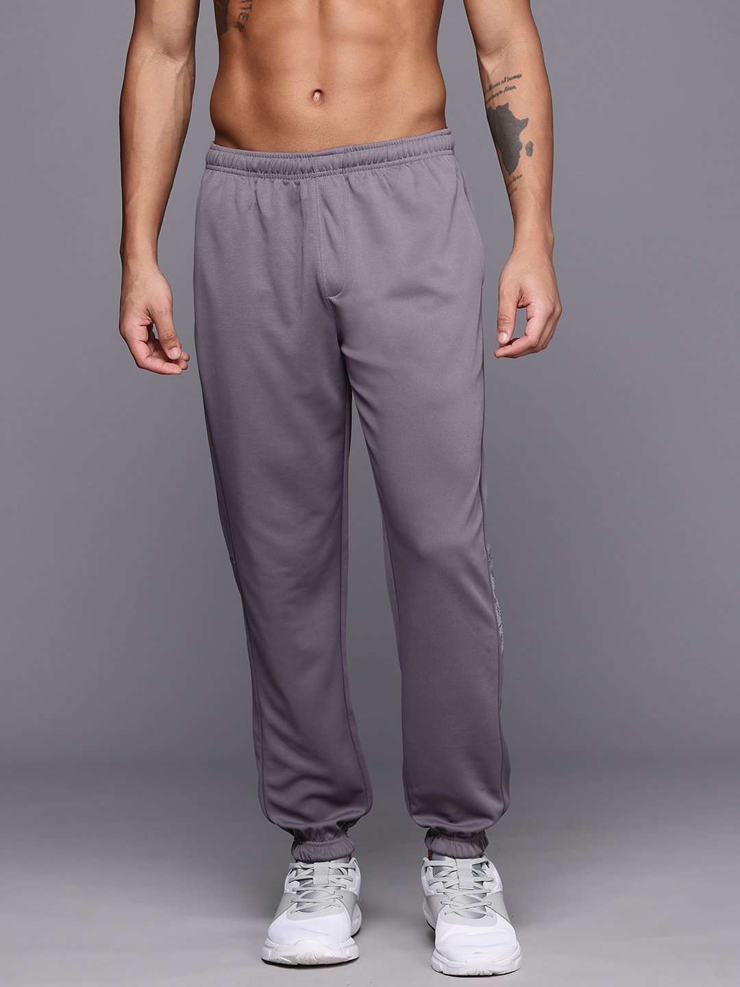 

HRX by Hrithik Roshan Men Regular Fit Training Joggers, Grey