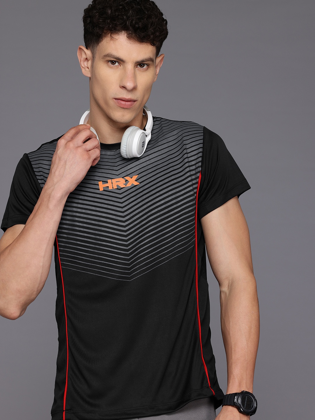 

HRX by Hrithik Roshan Geometric Printed Striped T-Shirt, Black
