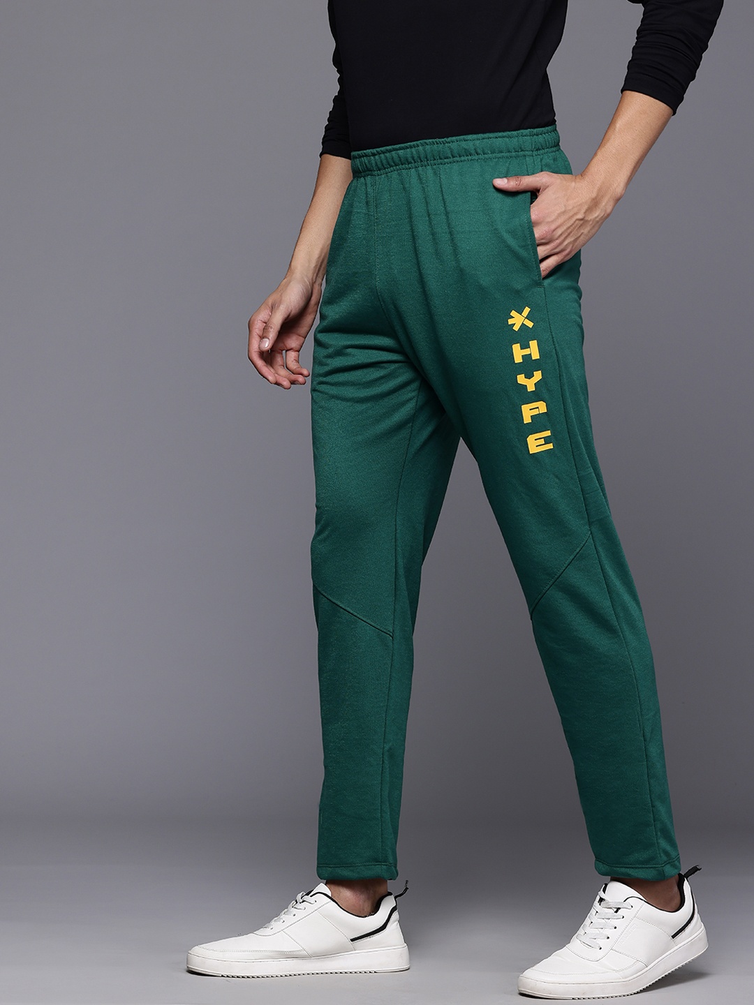 

HRX by Hrithik Roshan Men Men Lifestyle Track Pants, Green