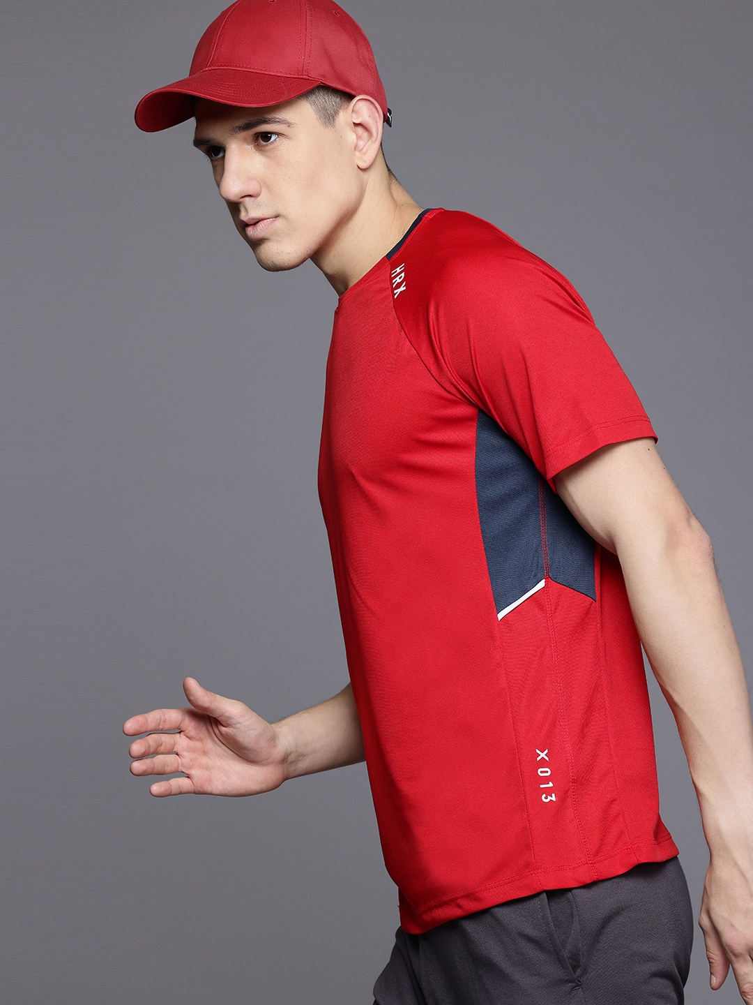 

HRX by Hrithik Roshan Rapid Dry Training T-shirt, Red