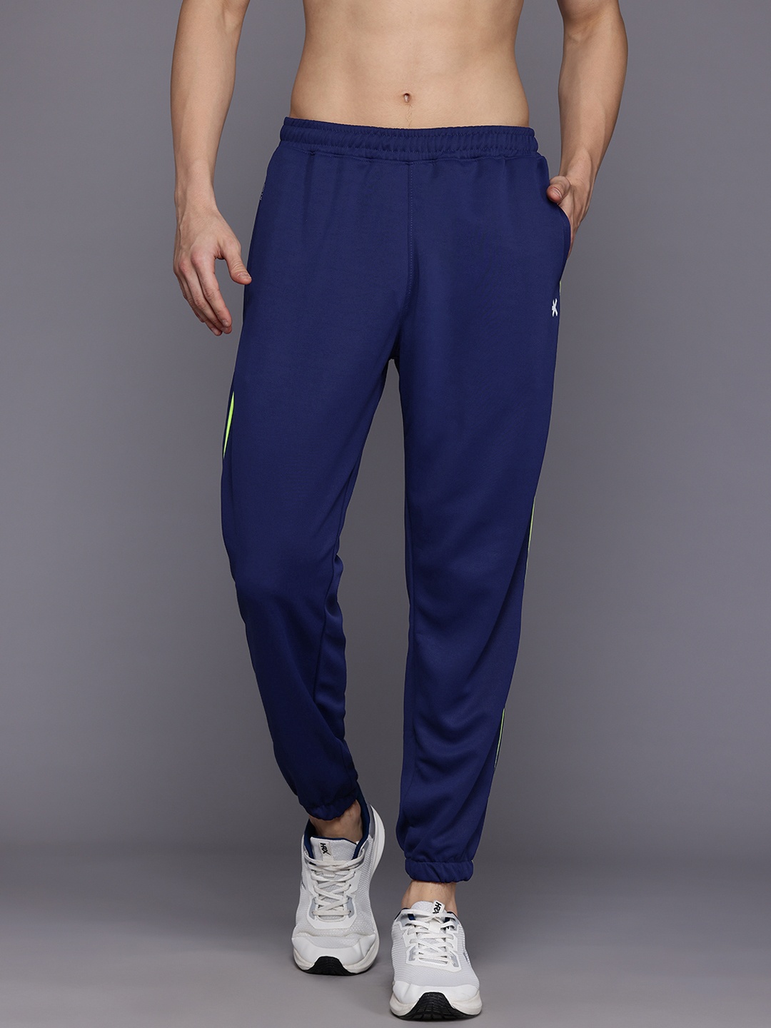 

HRX by Hrithik Roshan Men Side Stripes Rapid-Dry Training Joggers, Blue