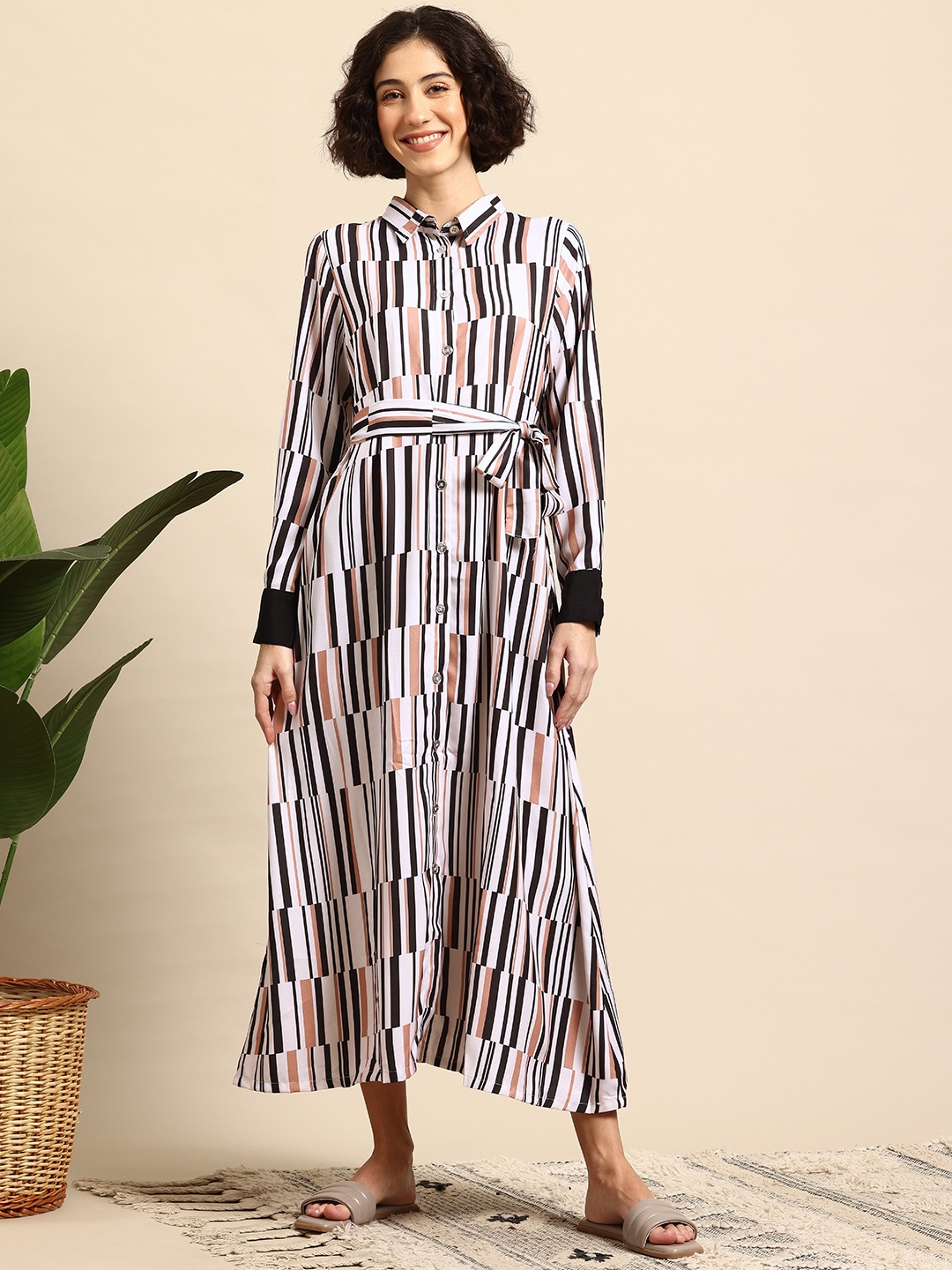 

Mast & Harbour Print Shirt Midi Dress Comes With a Belt, Beige