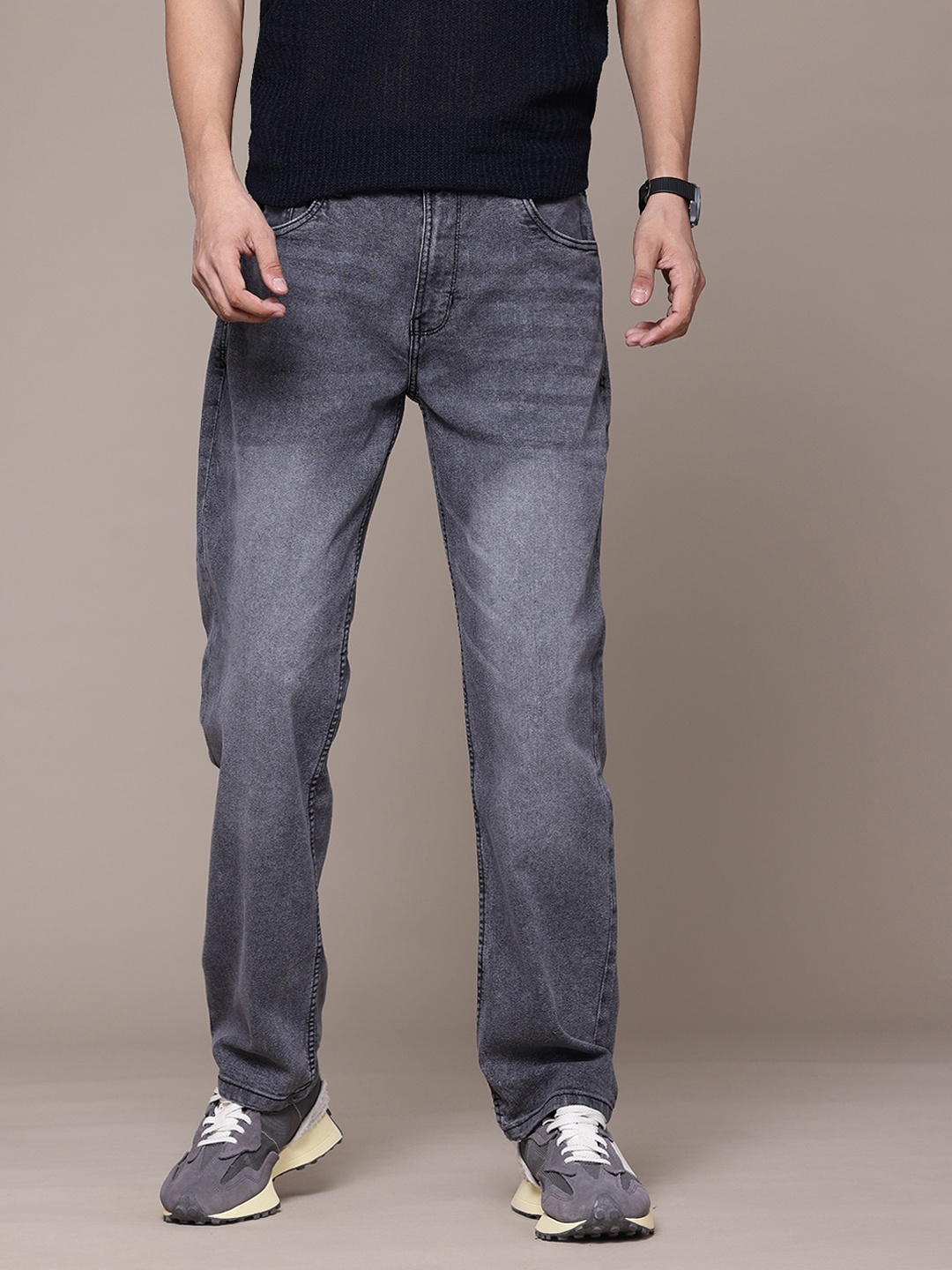 

The Roadster Lifestyle Co. Light Fade Stretchable Jeans, Charcoal