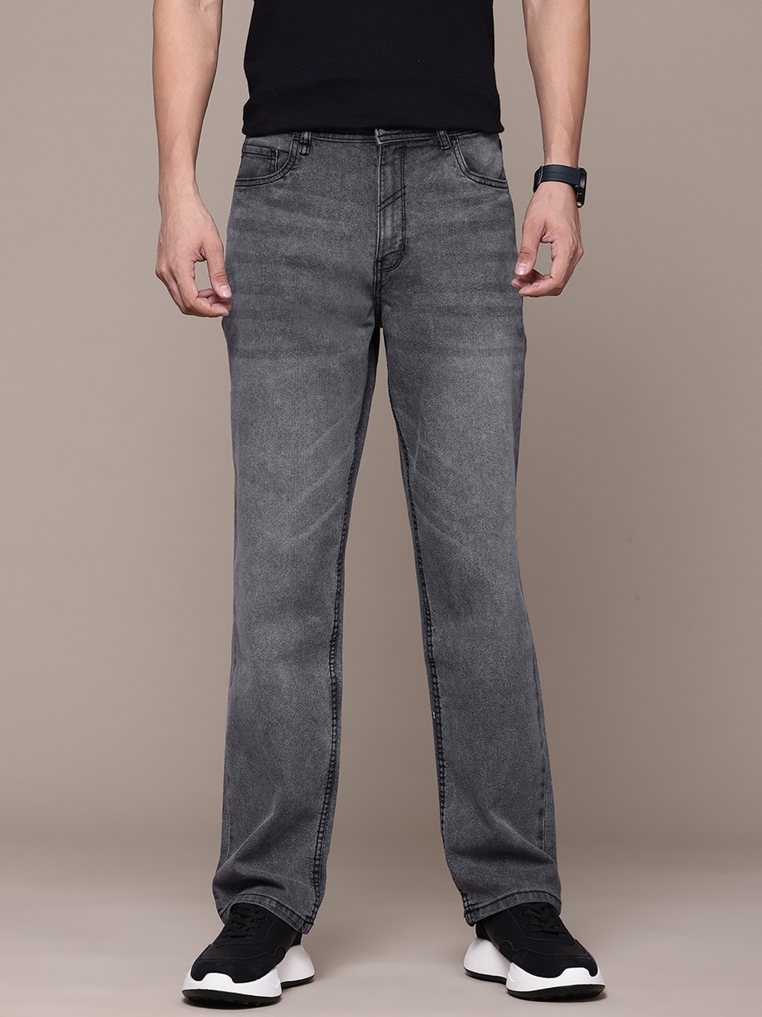 

The Roadster Lifestyle Co. Straight Fit Stretchable Jeans, Charcoal