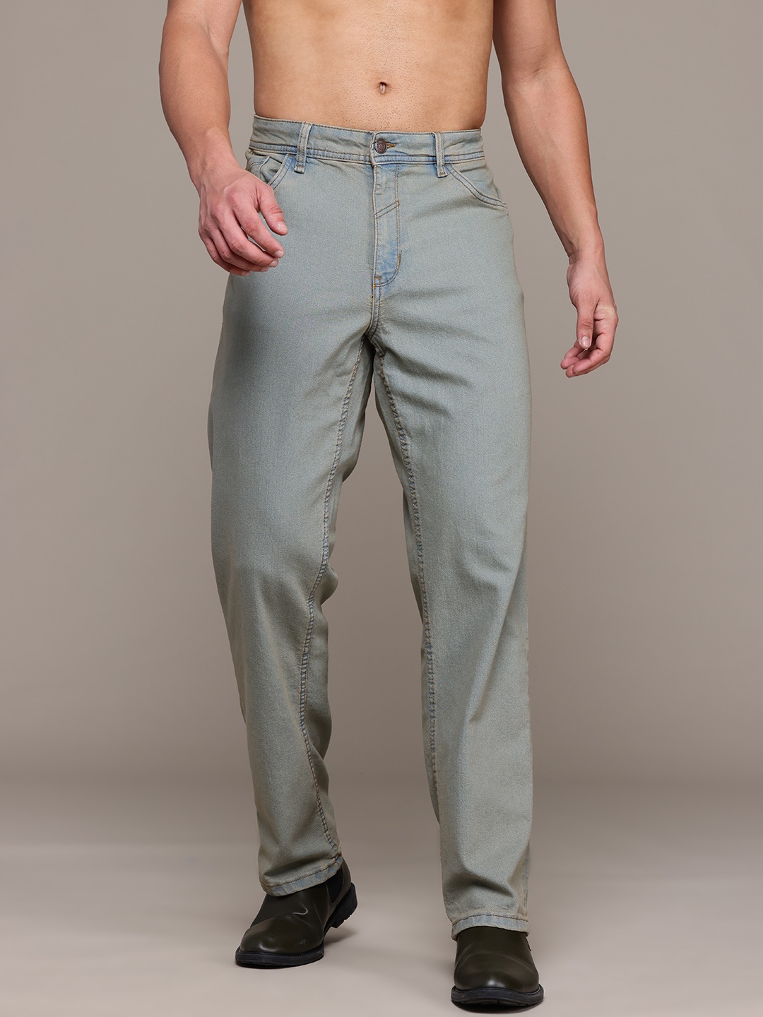 

The Roadster Lifestyle Co. Men Straight Fit Jeans, Blue
