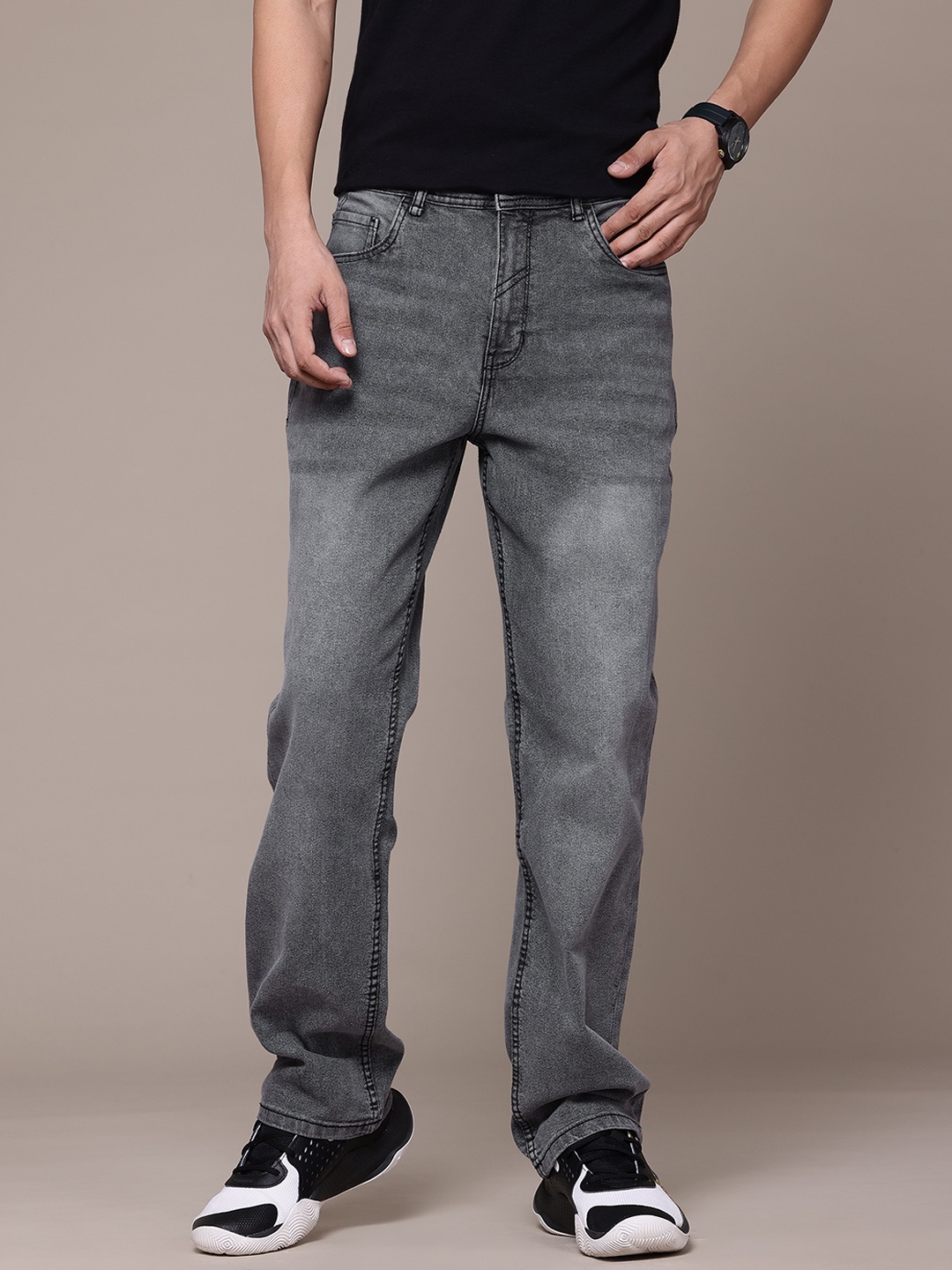 

The Roadster Lifestyle Co. Straight Fit Stretchable Jeans, Grey