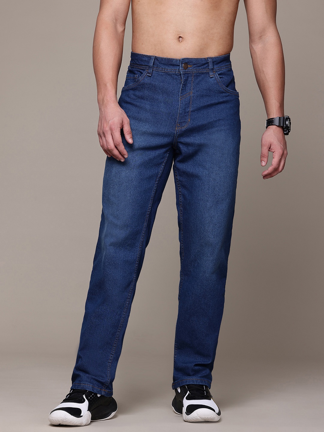 

The Roadster Life Co. Men Straight Fit Jeans, Blue