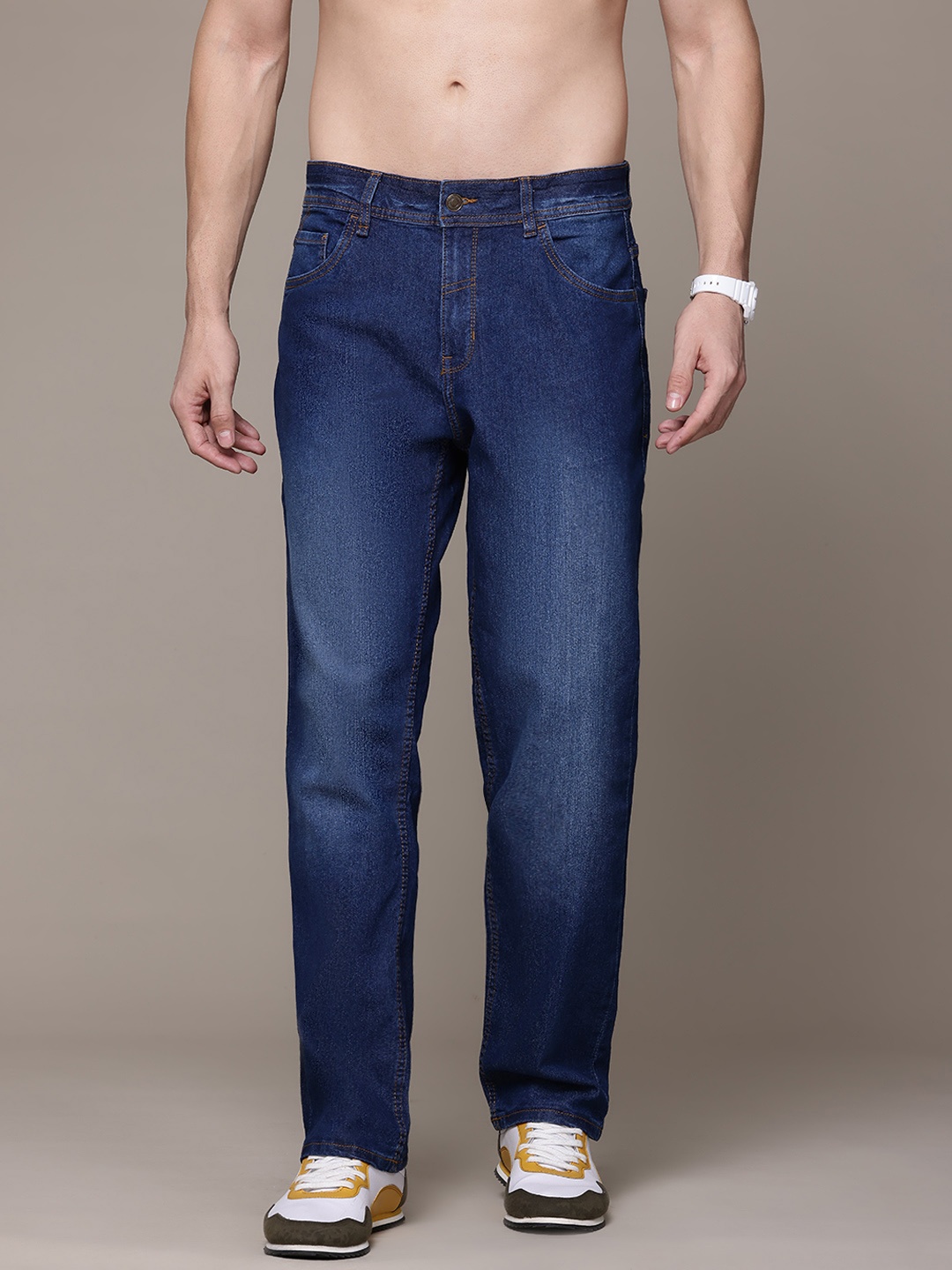 

The Roadster Life Co. Men Straight Fit Jeans, Blue