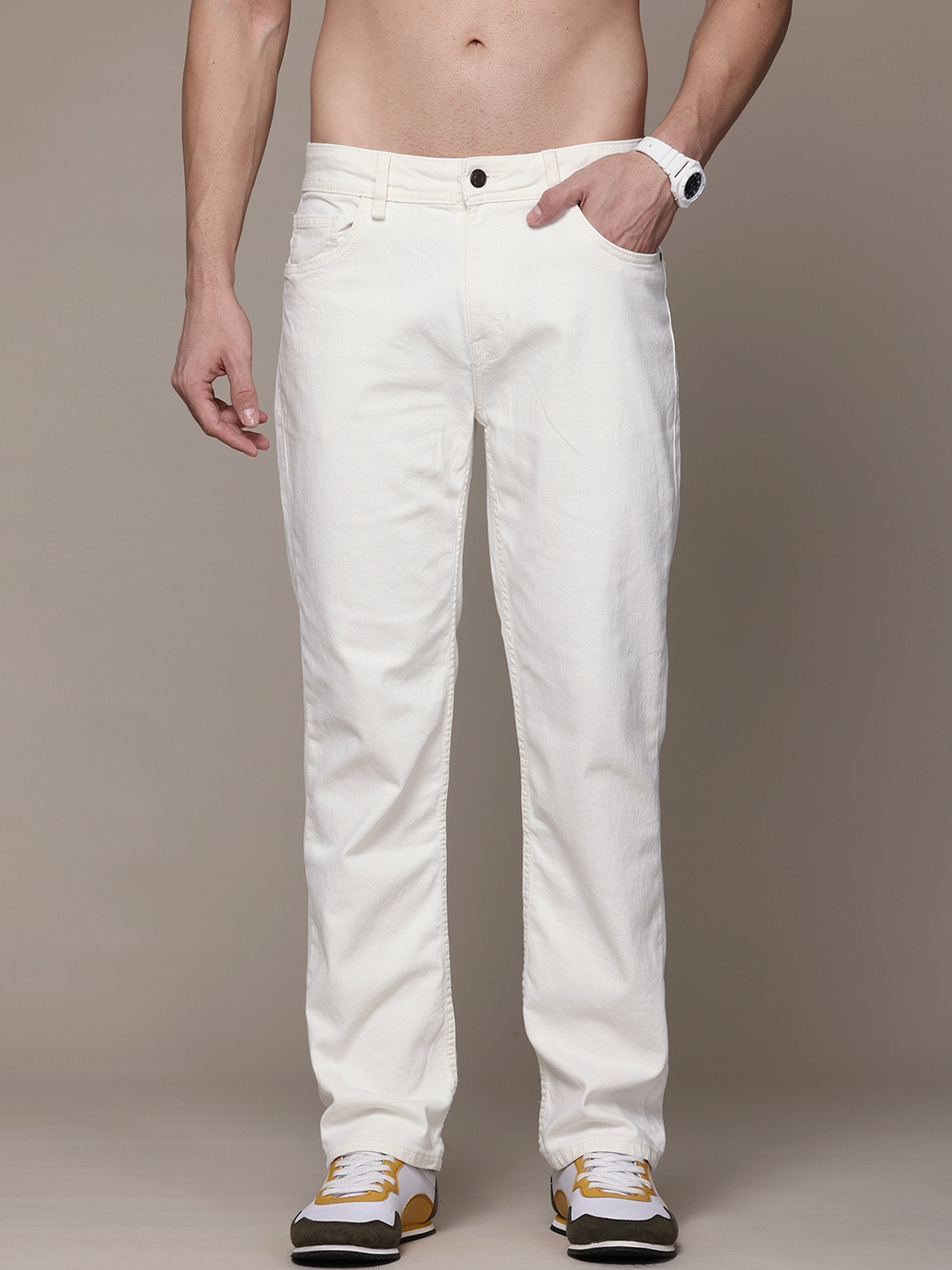 

The Roadster Life Co. Men Regular Fit Jeans, White