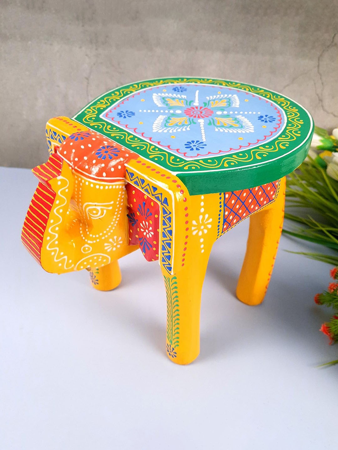 

apka mart Yellow & Red Wooden Figurine Elephant Table Showpiece