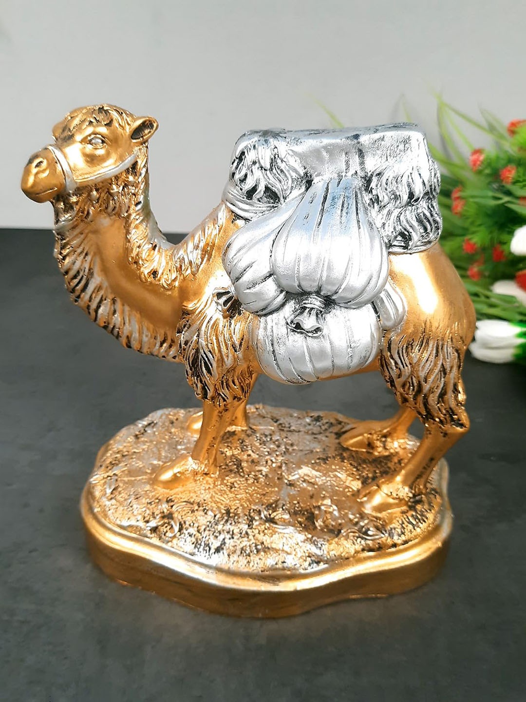 

apka mart Gold-Toned & Silver-Toned Birds And Animals Figurine Camel Showpiece
