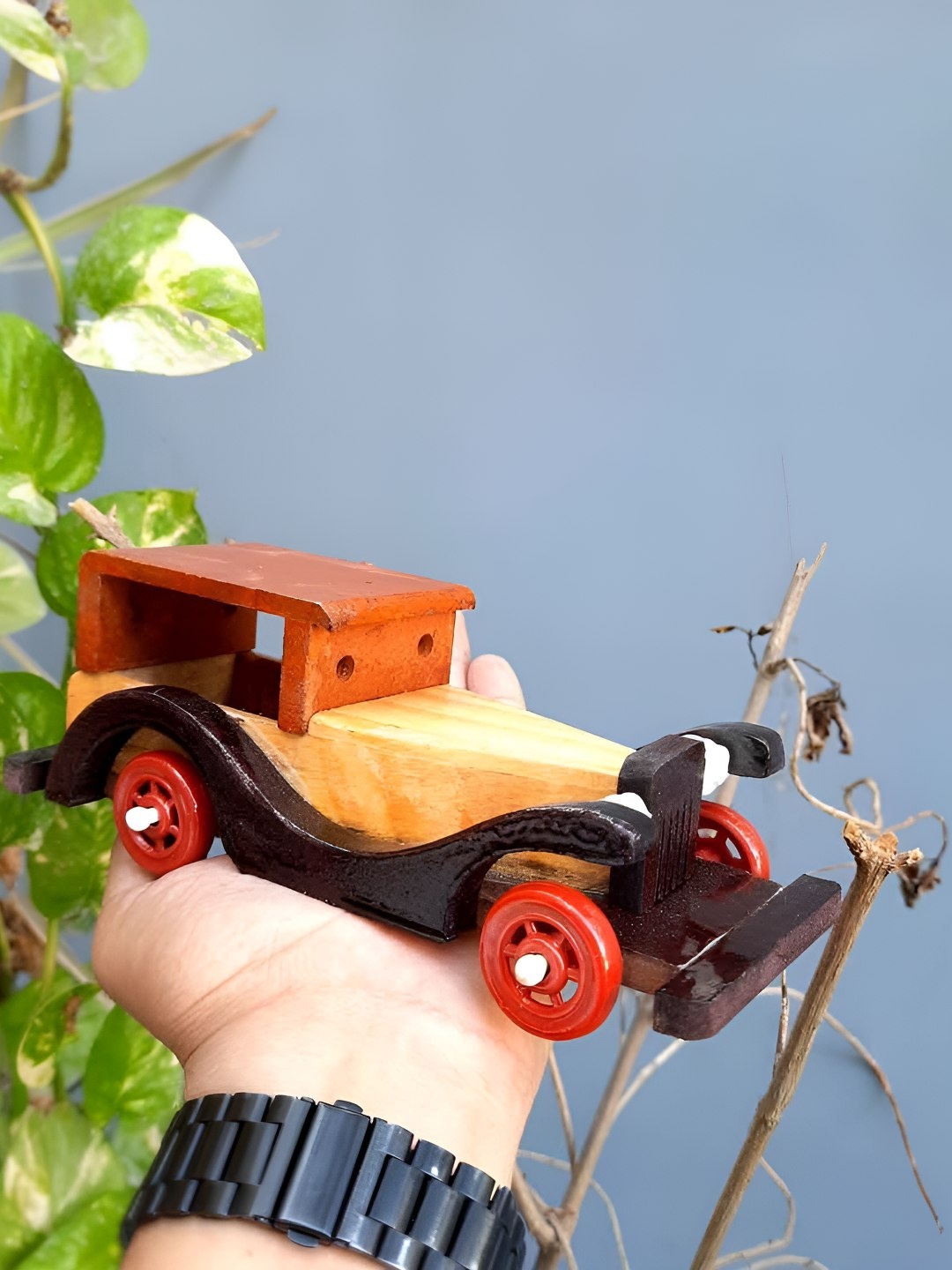 

apka mart Brown & Red Wooden Figurine Vintage Car Showpiece