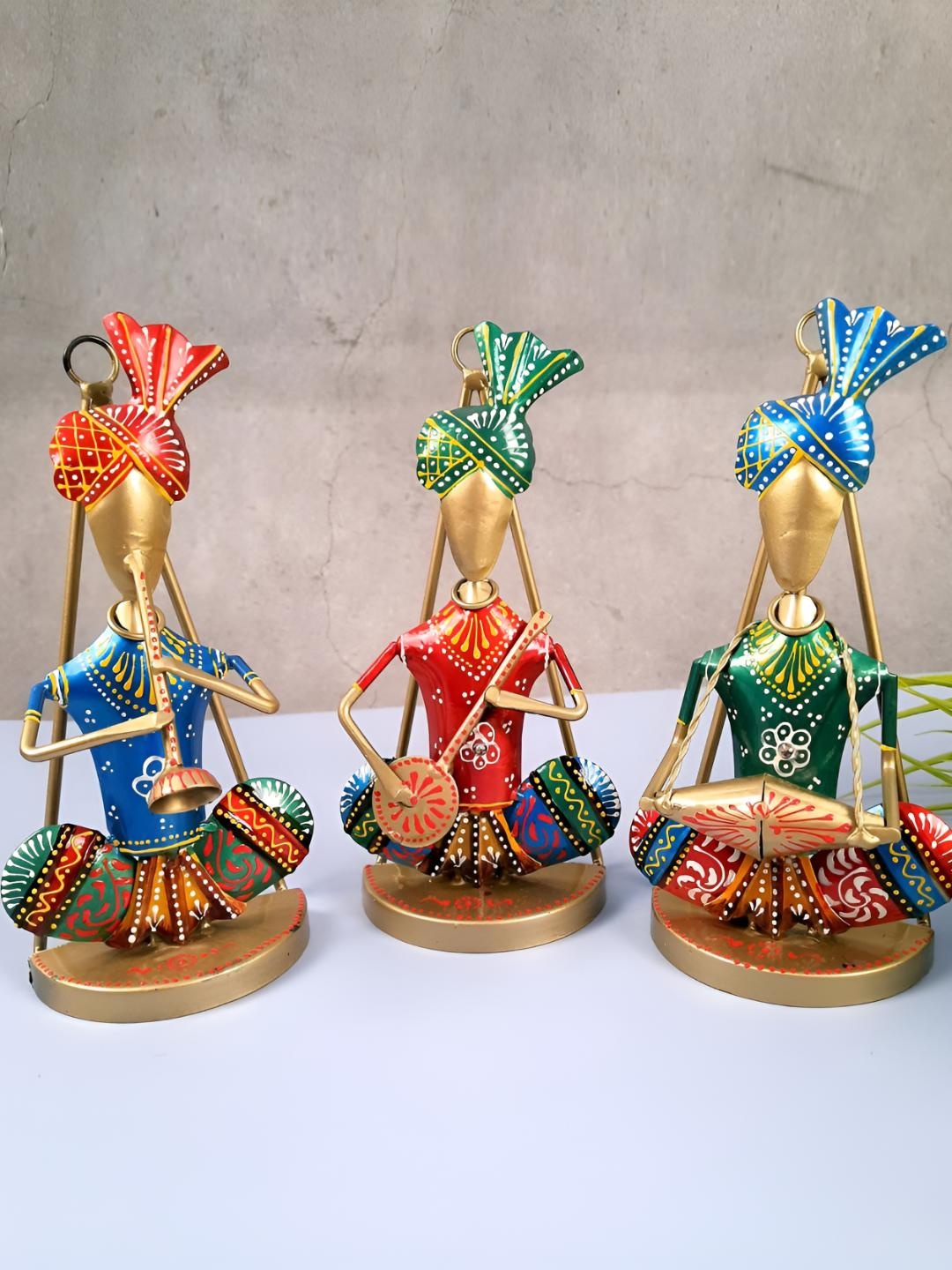

apka mart Green & Red Figurine Musician Cum Wall Hanging Showpiece