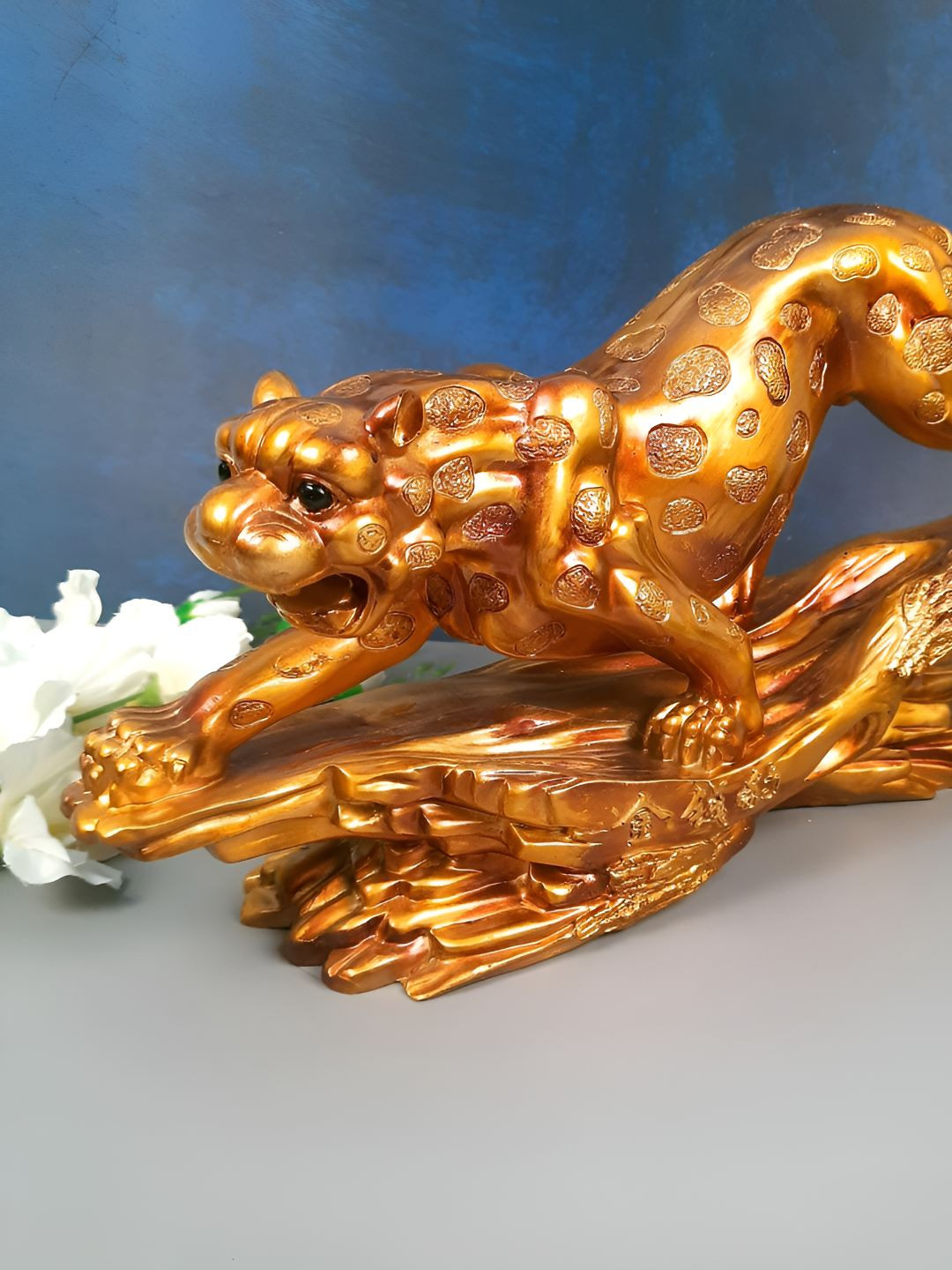 

apka mart Gold-Toned Birds And Animals Figurine Panther Jaguar Showpiece