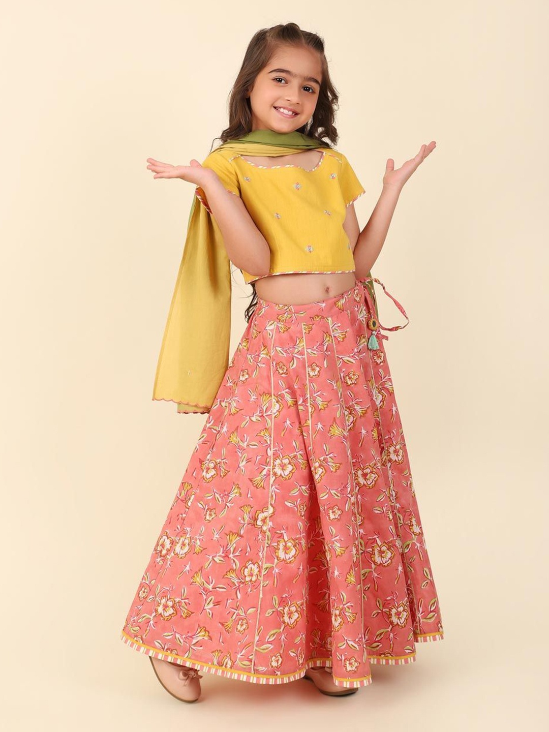 

Fabindia Girls Printed Ready to Wear Lehenga & Blouse With Dupatta, Pink