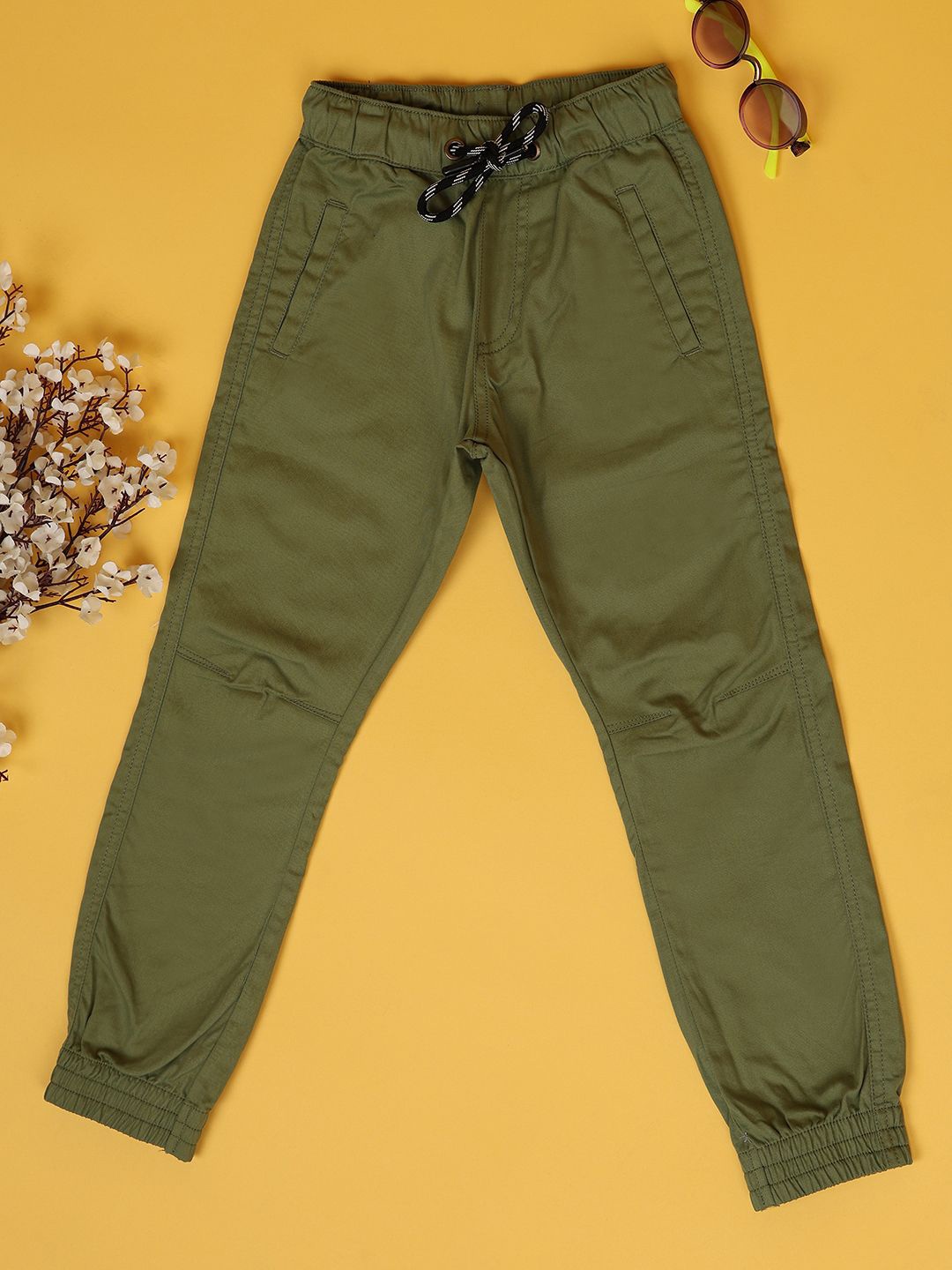

V-Mart Boys Chinos Trousers, Green