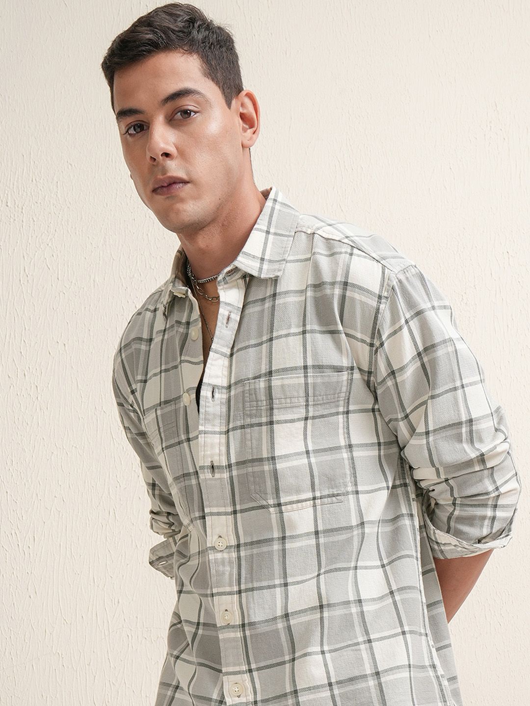 

LOCOMOTIVE Premium Men Tartan Checks Dobby Textured Casual Shirt, Grey