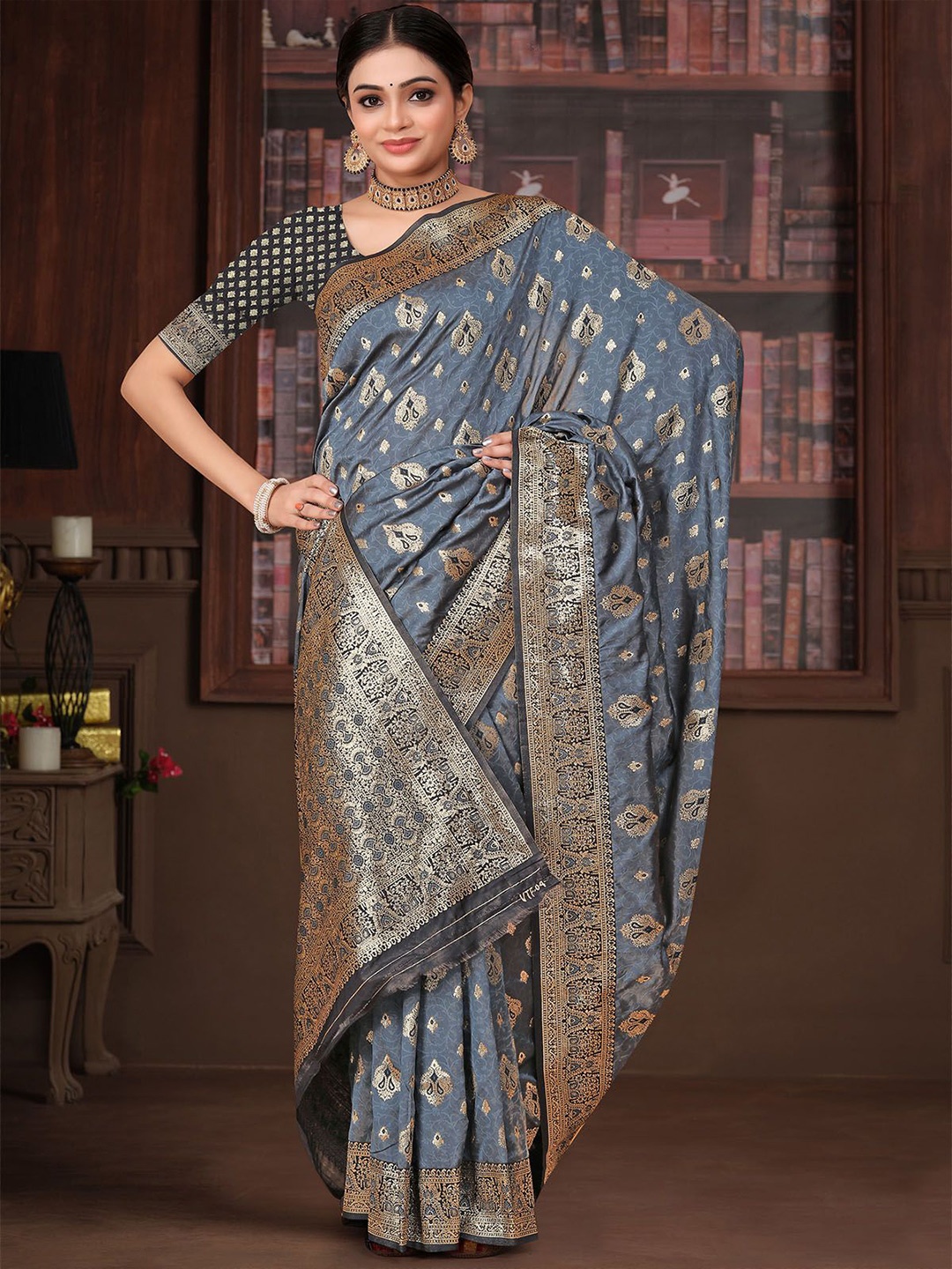 

ODETTE Woven Design Zari Banarasi Saree, Grey