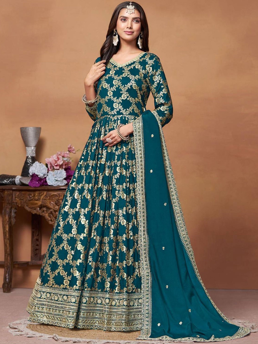 

ODETTE Floral Embroidered V-Neck Anarkali Kurta, Teal