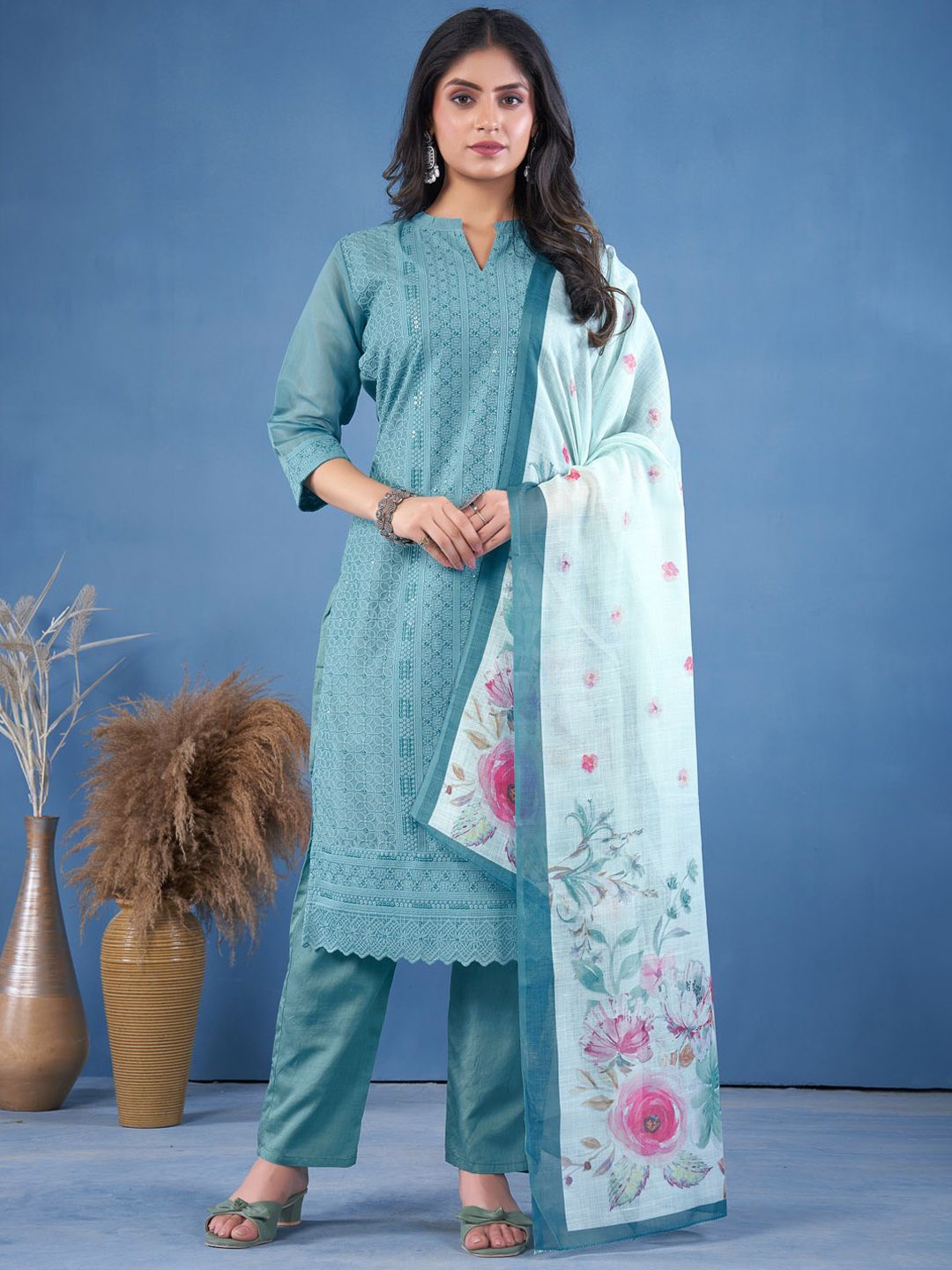 

STYLE SAMSARA Embroidered Lucknowi Chikankari Pure Silk Kurta with Trousers & Dupatta, Sea green