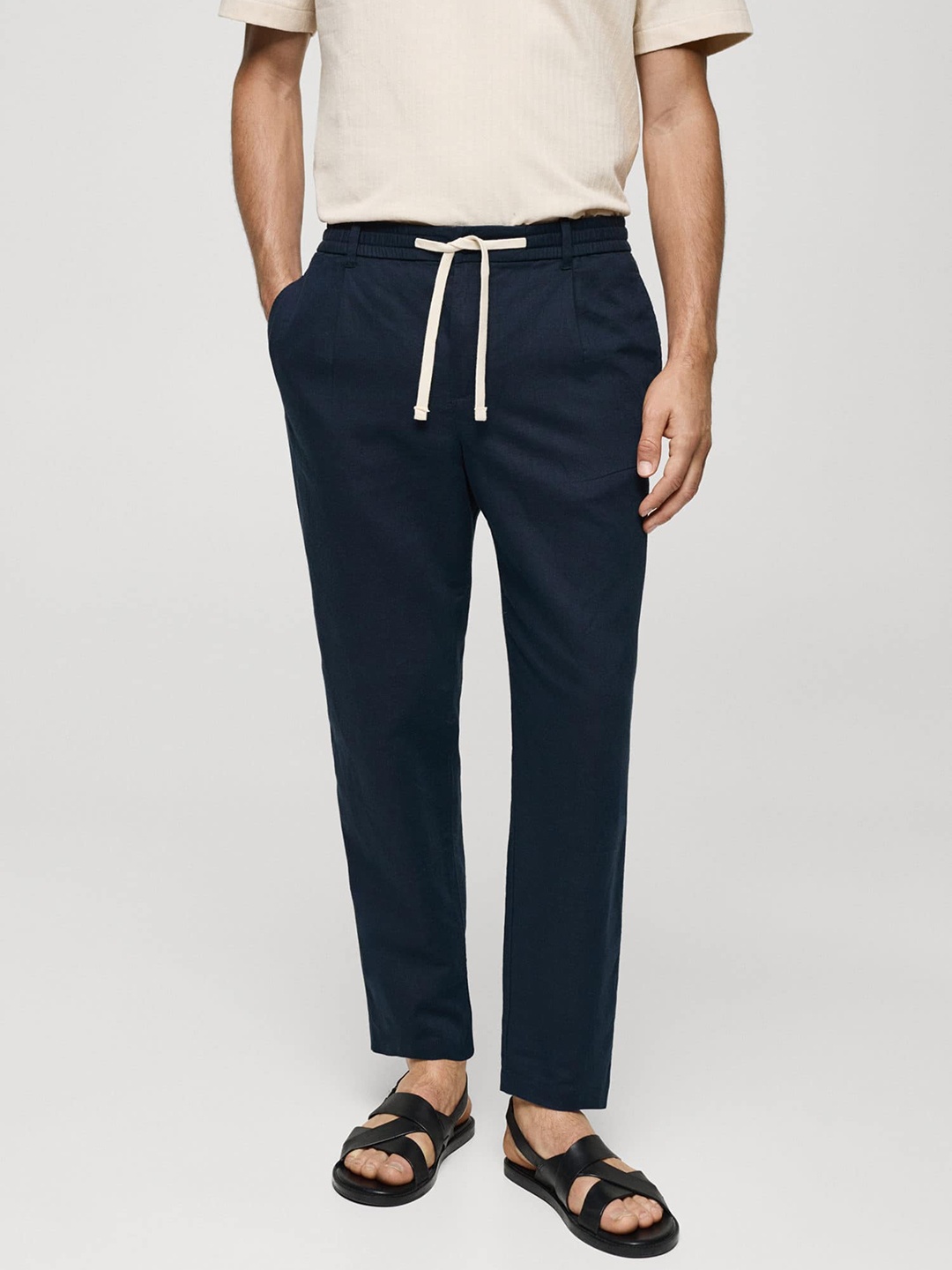 

MANGO MAN Men Slim Fit Trousers, Navy blue