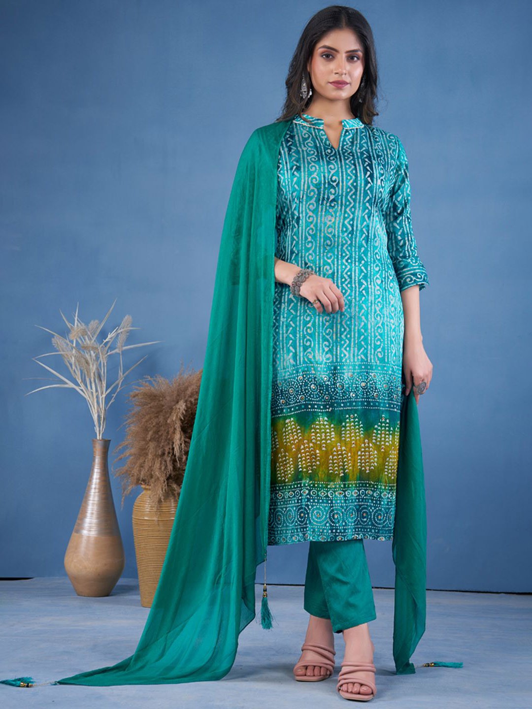 

MINGORA Ethnic Printed Mandarin Collar Pure Silk Straight Kurta With Trousers & Dupatta, Blue