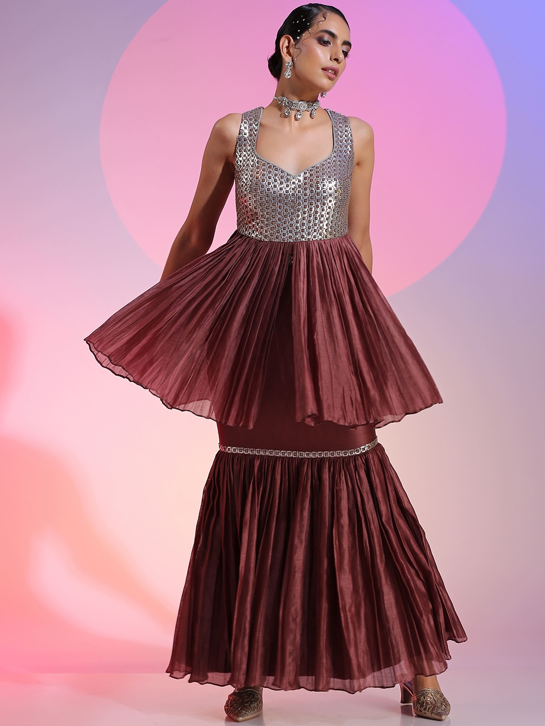 

KUDI PATAKA Diva Embellished Sleeveless Pleated Peplum Top With Maxi Skirt, Maroon