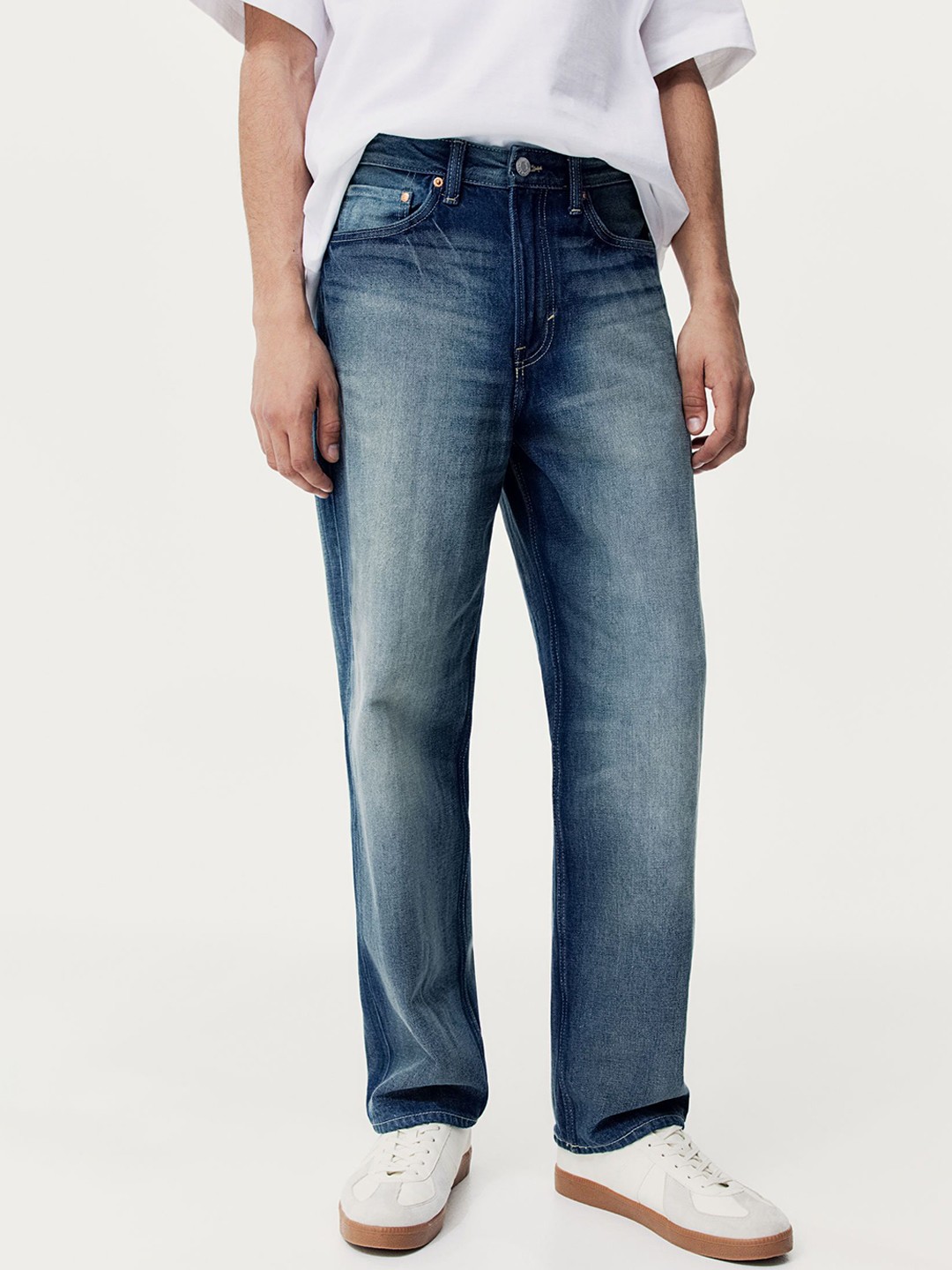 

H&M Men Pure Cotton Loose Jeans, Blue