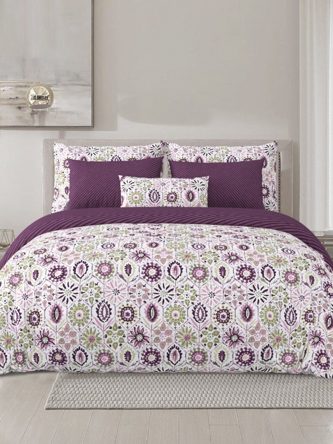 

Salona Bichona Purple & White Floral Printed Pure Cotton Double Queen Bedding Set