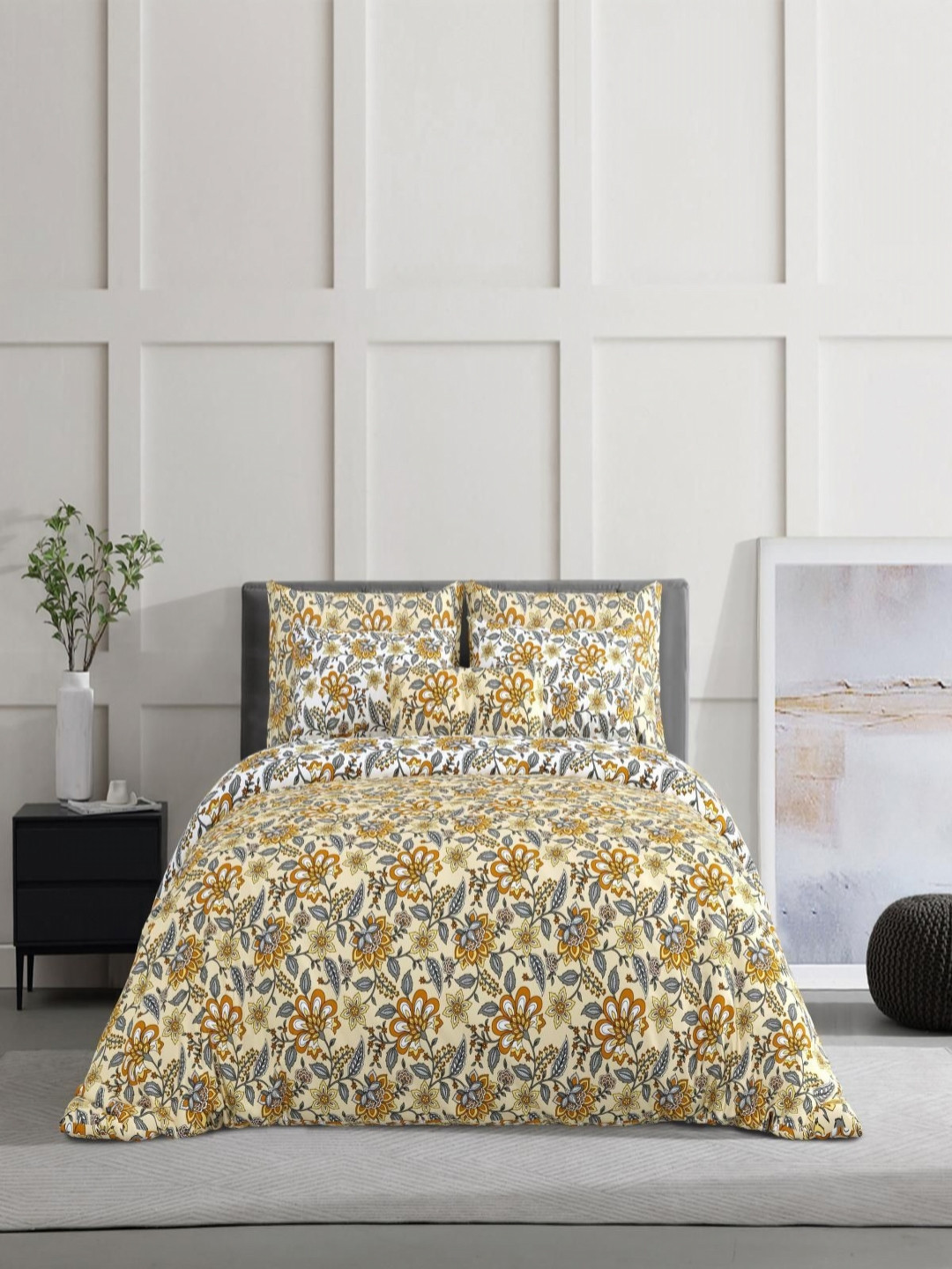 

Salona Bichona Yellow & Grey 4 Pieces Floral Cotton Double Queen Superfine Bedding Set