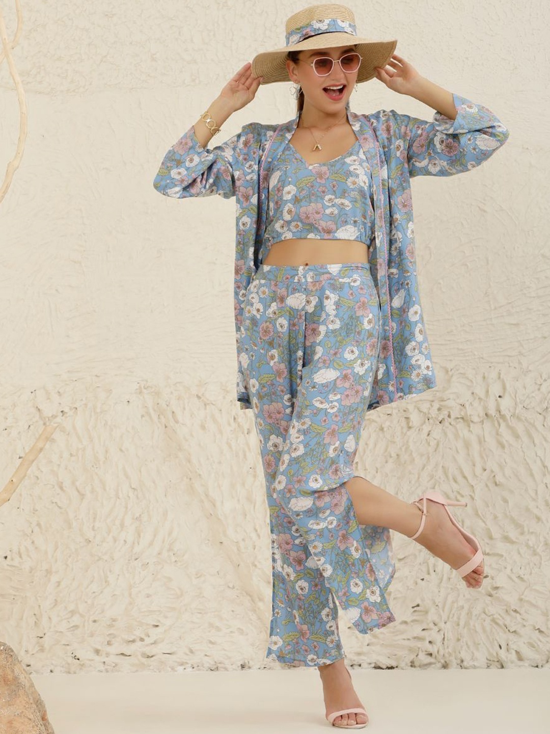 

Slumber Jill Printed Crop Top & Trouser With Jacket, Blue