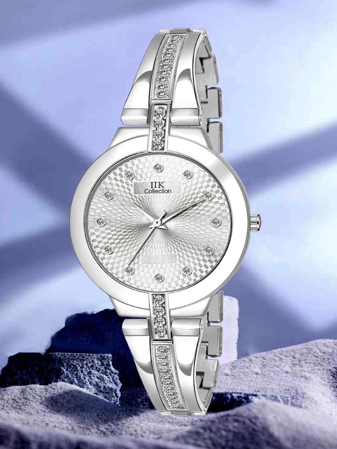 

IIK COLLECTION Women Round Dial Stainless Steel Bracelet Style Straps Analogue Watch, Silver