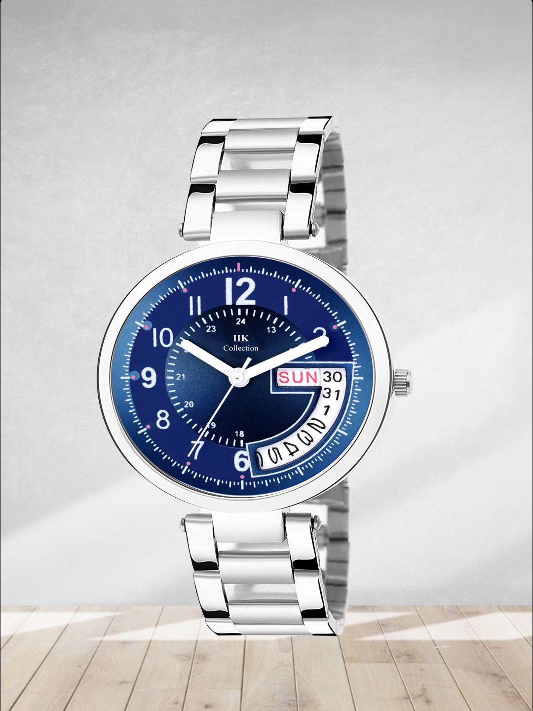 

IIK COLLECTION Women Round Dial Stainless Steel Bracelet Style Straps Analogue Watch, Silver