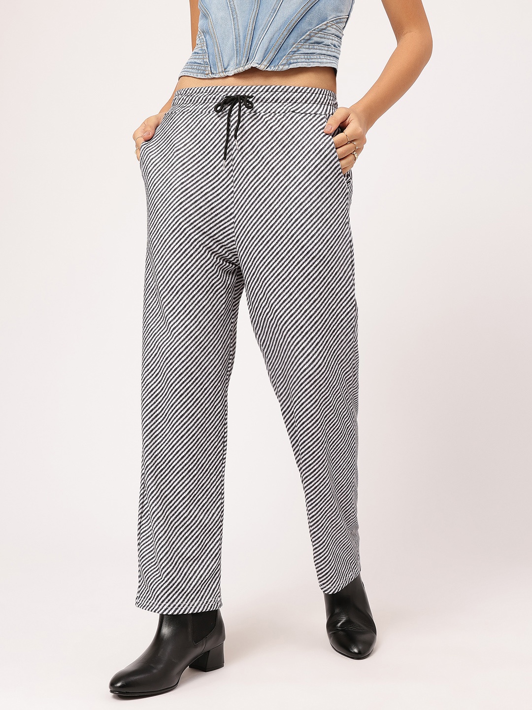 

DressBerry Women Stripe Strike Monochrome Trousers, Black