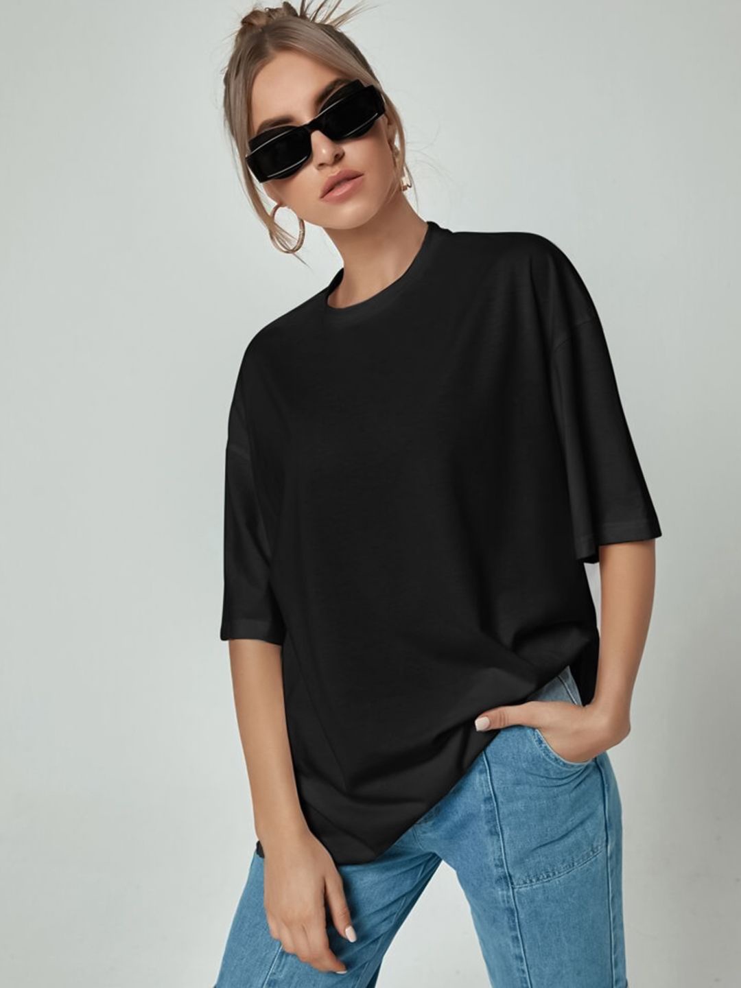

CHKOKKO Women Solid Drop-Shoulder Sleeves Oversized T-shirt, Black