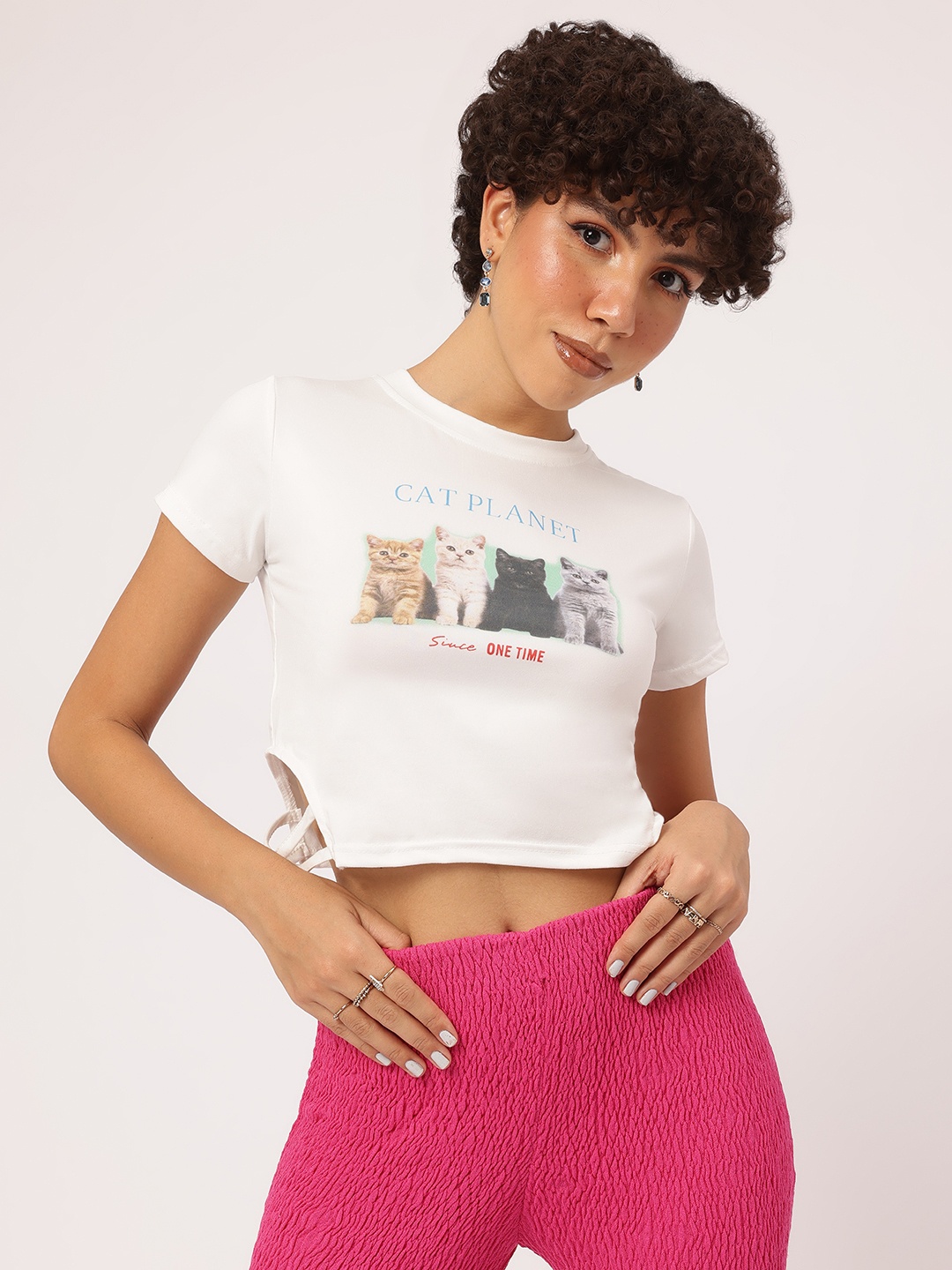 

DressBerry Meow-jestic Vibes Graphic Print Cut Out Crop T-shirt, White