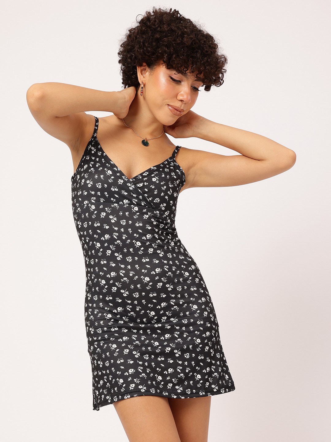 

DressBerry Mono-Magic Chic Wrap Dress, Black