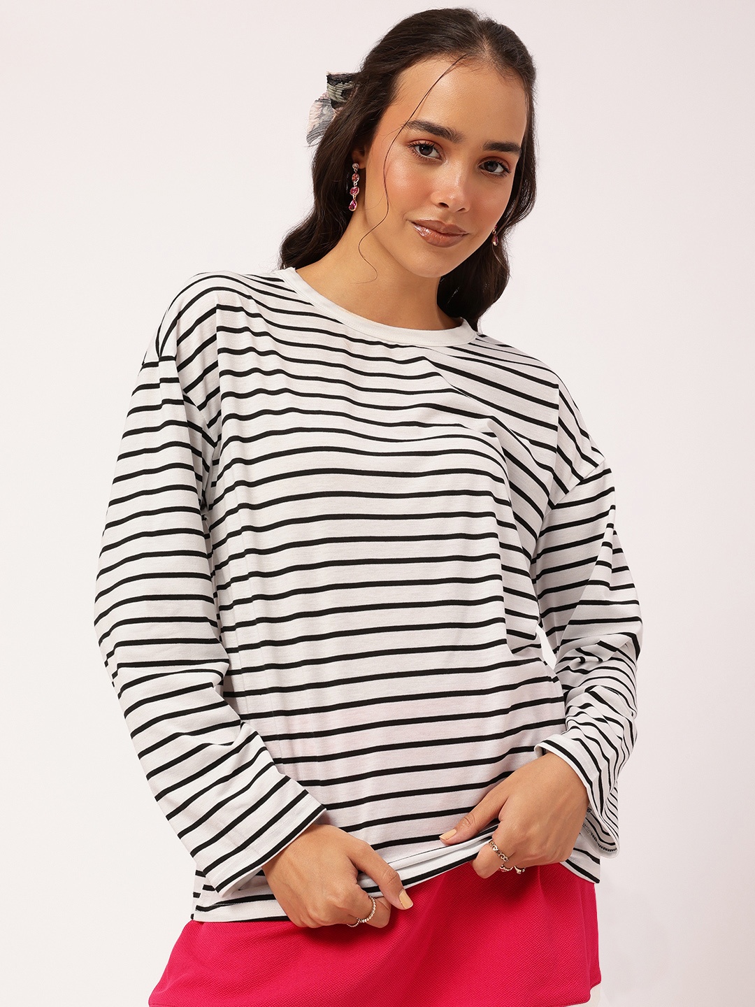 

DressBerry Monochrome Whimsy Drop-Shoulder Sleeves Striped T-shirt, Black