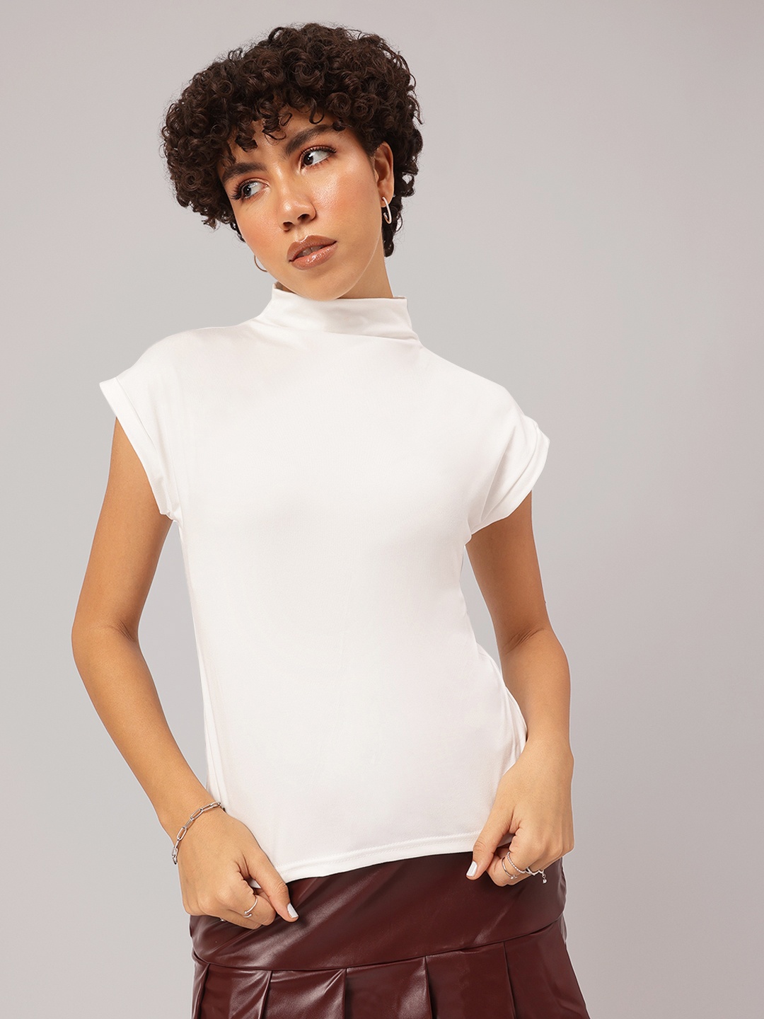 

DressBerry Graceful Choker Neck Extended Sleeve Top, White